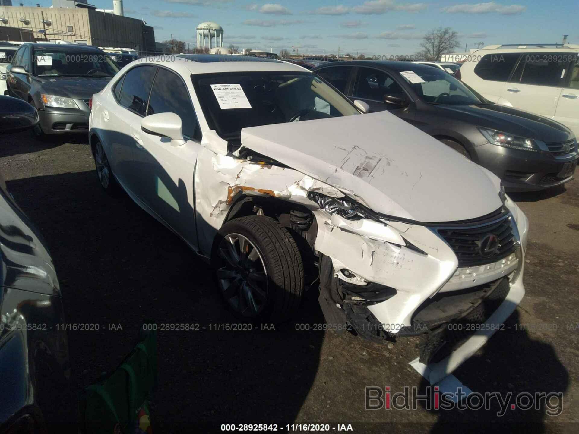 Photo JTHCM1D25G5005869 - LEXUS IS 300 2016