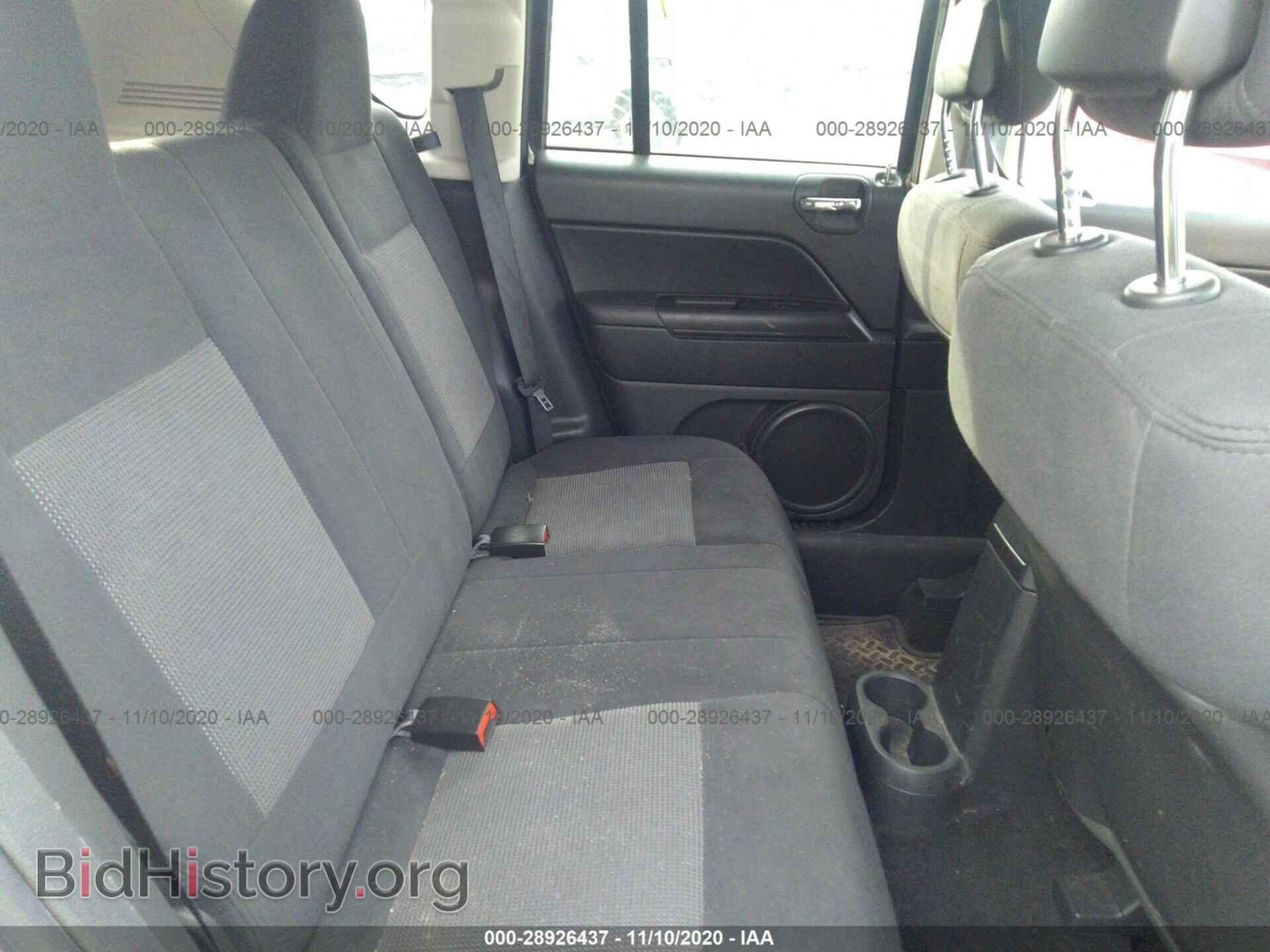 2011 JEEP COMPASS - VIN: 1J4NF1FB5BD197496 - Photo 8
