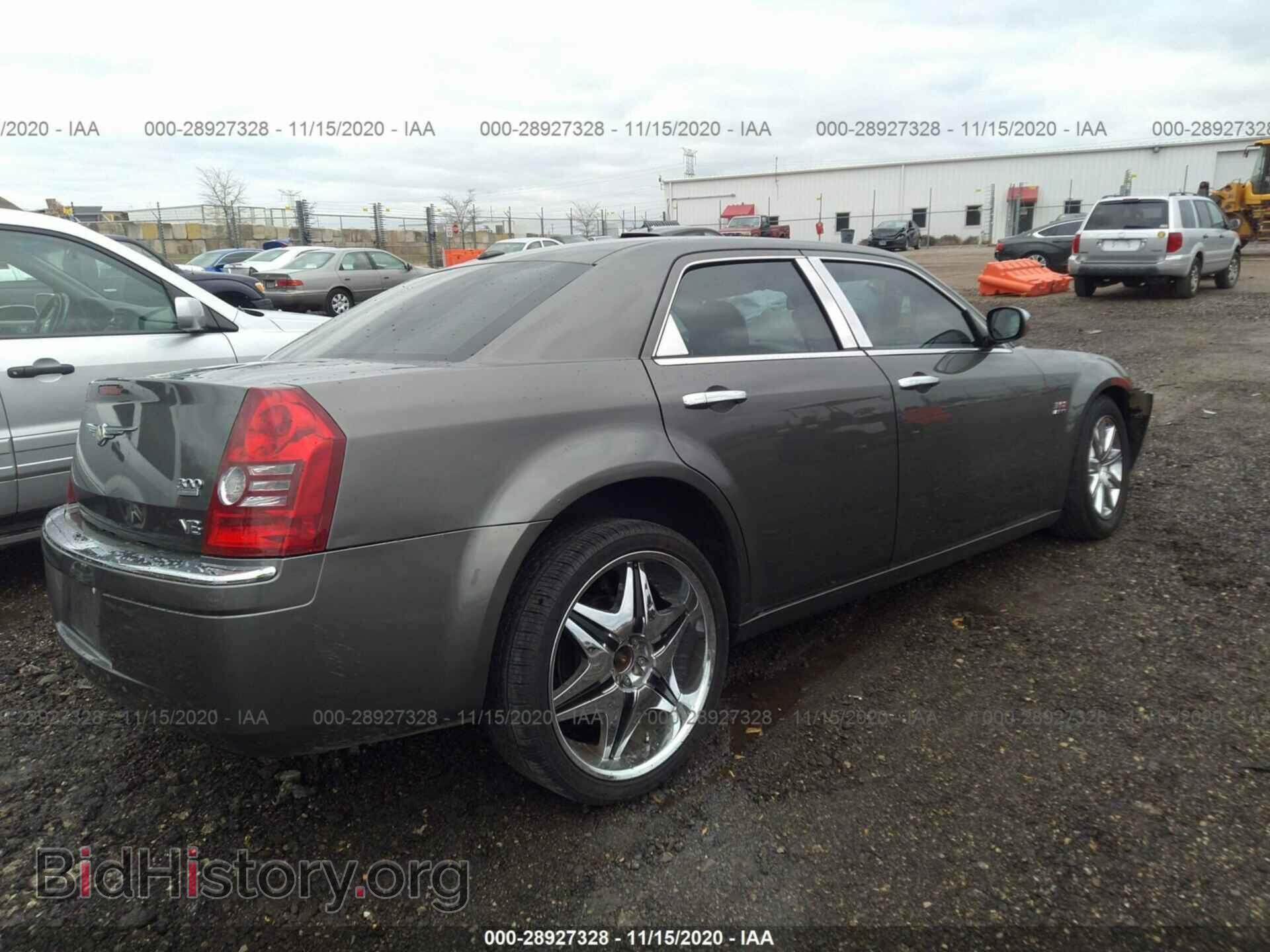 2009 CHRYSLER 300 - VIN: 2C3LA33VX9H577358 - Фото 4