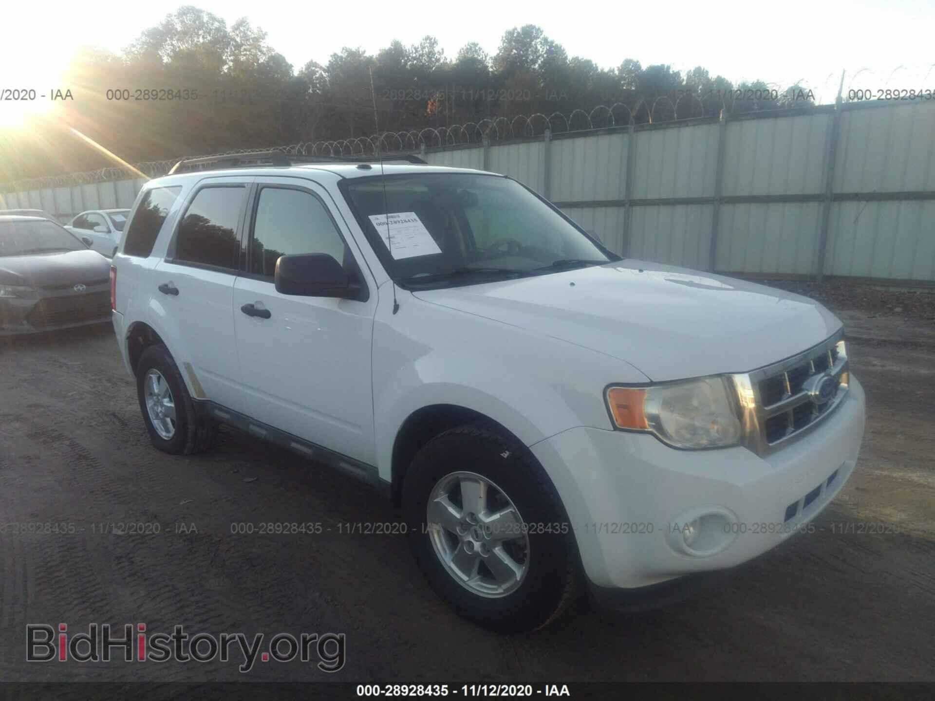 Фотография 1FMCU0D71BKC13034 - FORD ESCAPE 2011