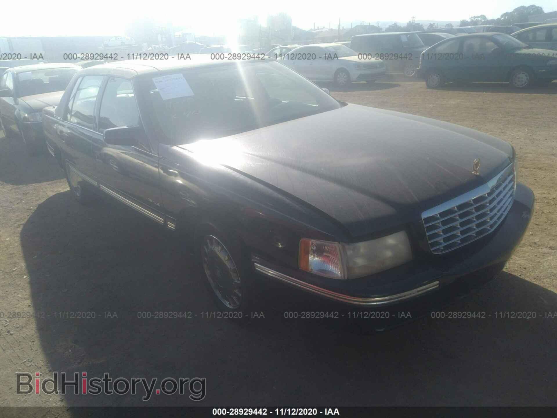 Photo 1G6KD54Y4WU760236 - CADILLAC DEVILLE 1998