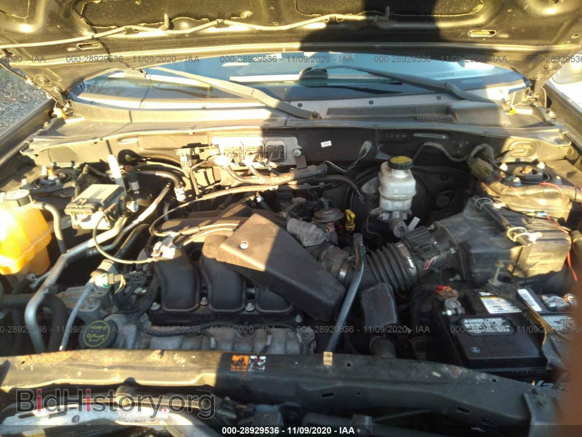 2007 FORD ESCAPE - VIN: 1FMCU93127KB81025 - Фото 10