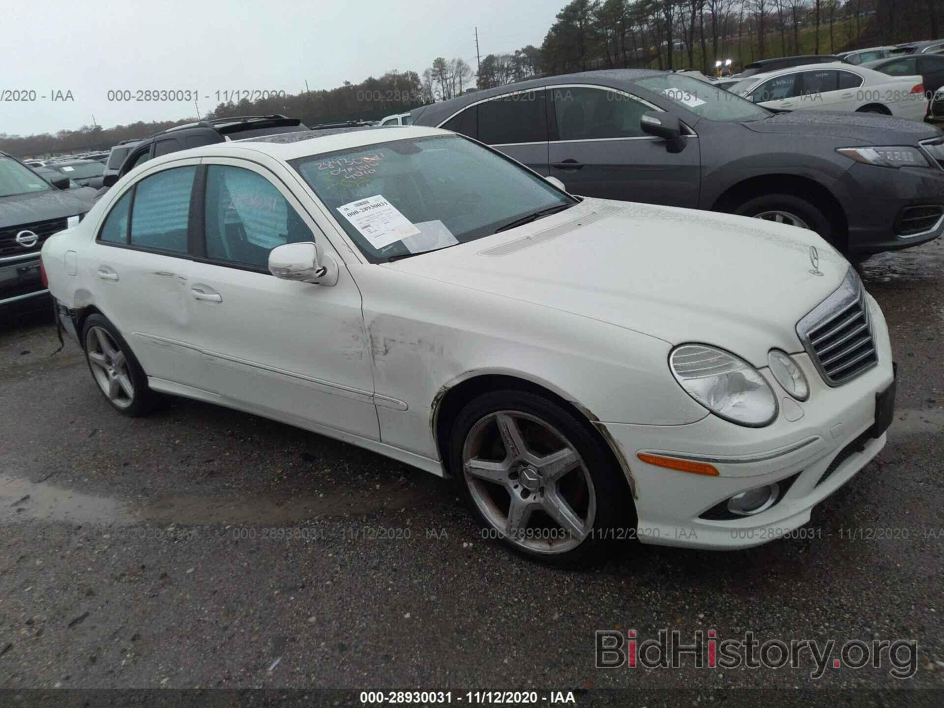 Photo WDBUF87X79B406021 - MERCEDES-BENZ E-CLASS 2009