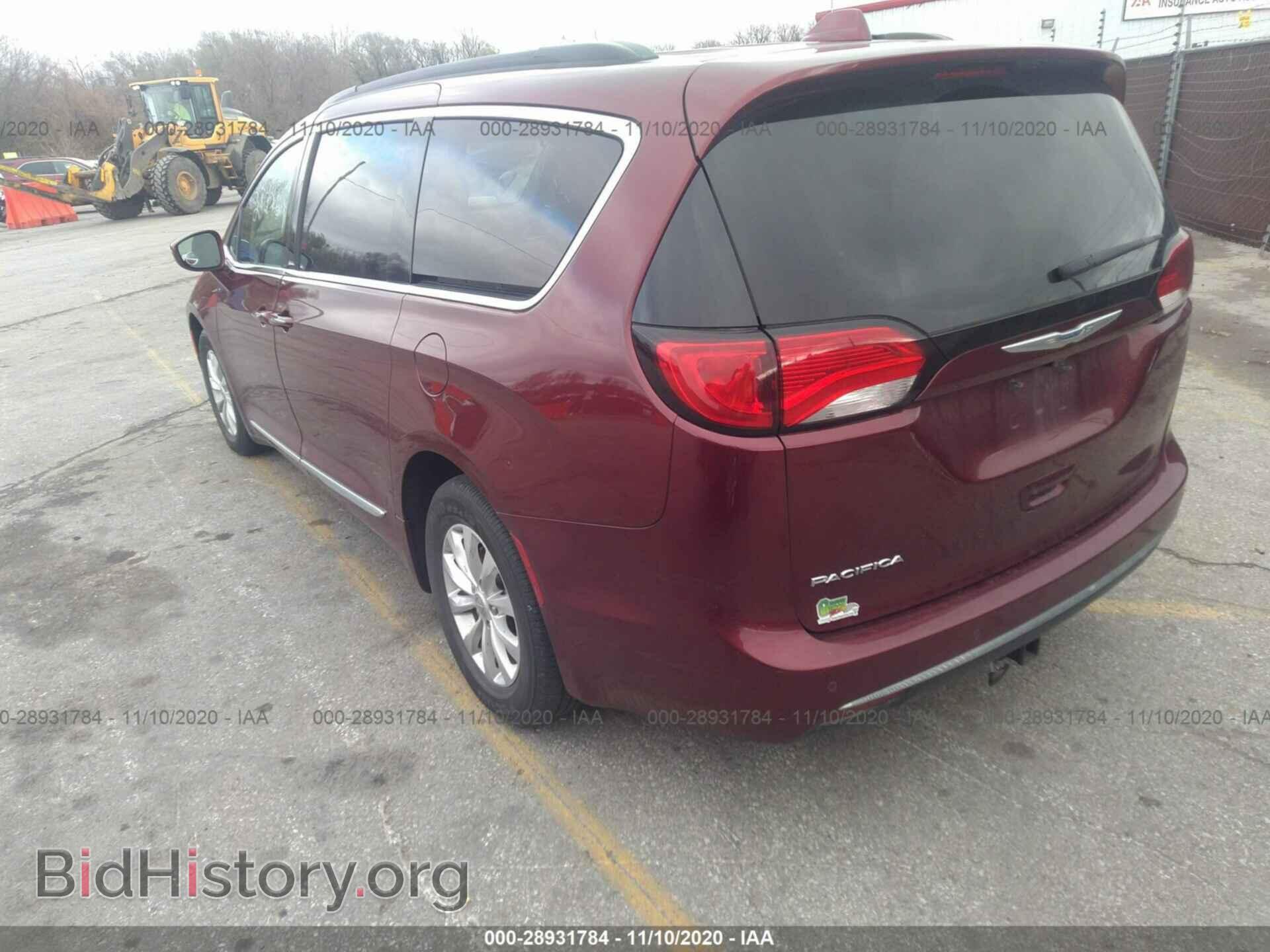 2017 CHRYSLER PACIFICA - VIN: 2C4RC1BG9HR794447 - Фото 3
