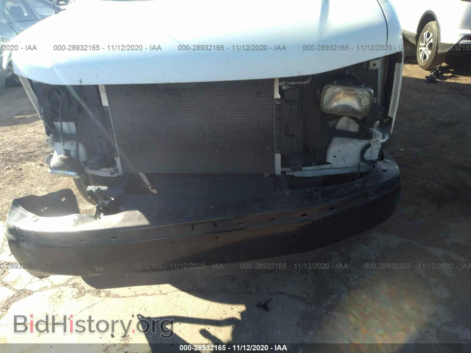 2012 CHEVROLET EXPRESS CARGO VAN - VIN: 1GCSGAF47C1183917 - Photo 6