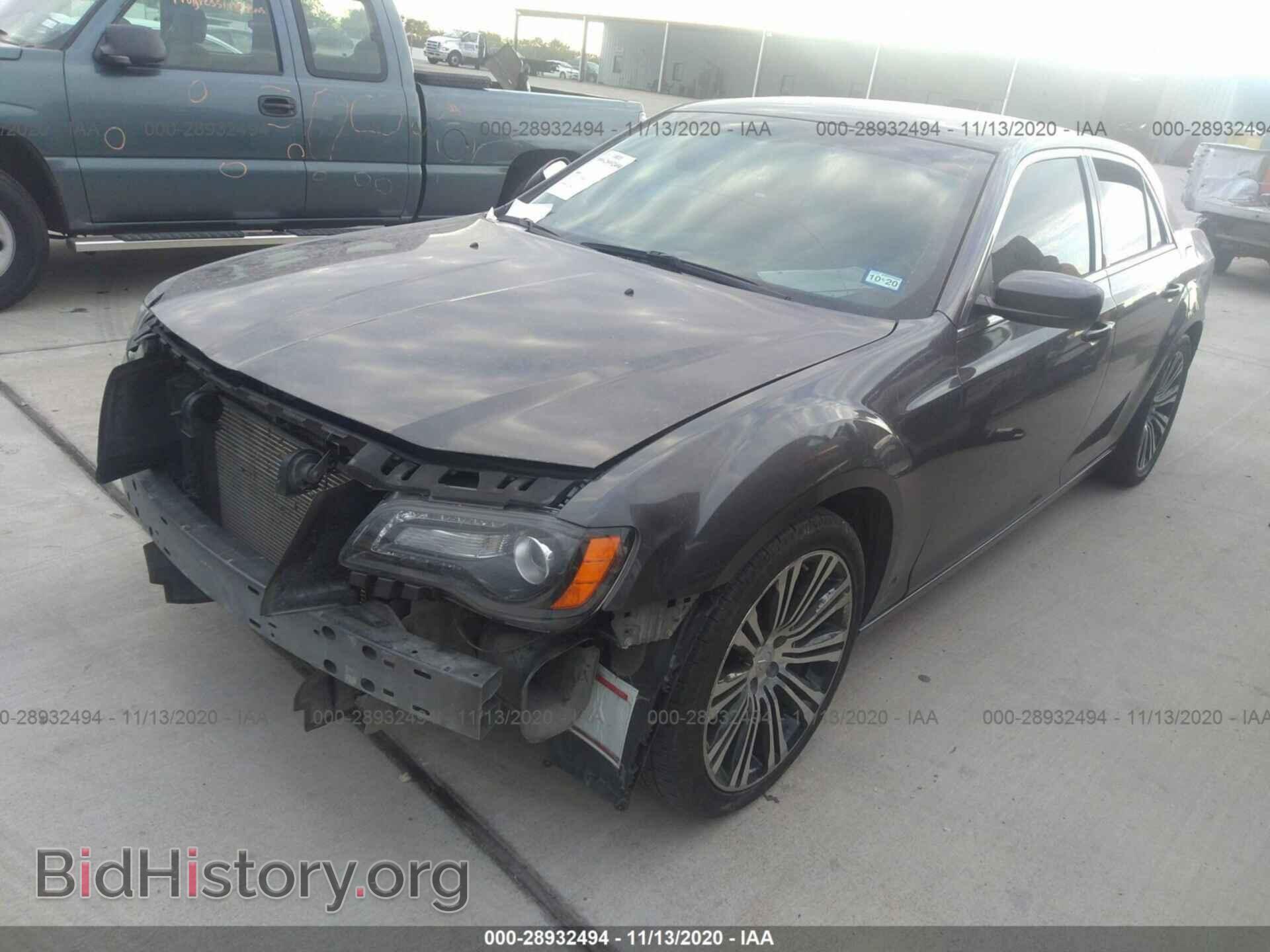 2013 CHRYSLER 300 - VIN: 2C3CCABG1DH698791 - Фото 2