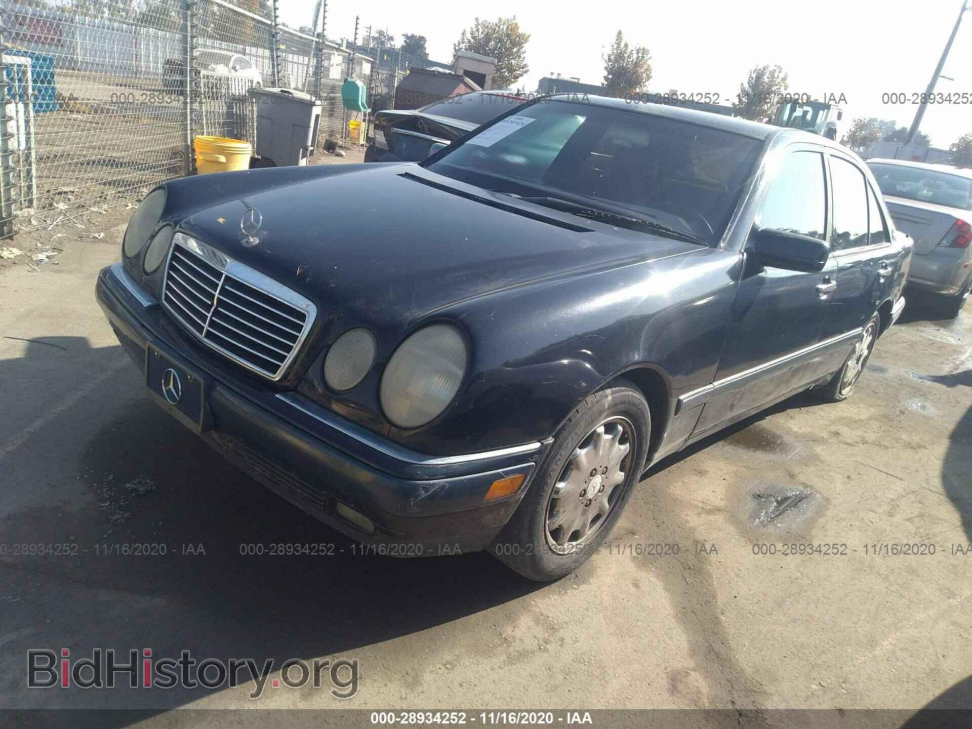 1996 MERCEDES-BENZ E - VIN: WDBJF55FXTJ017463 - Photo 2