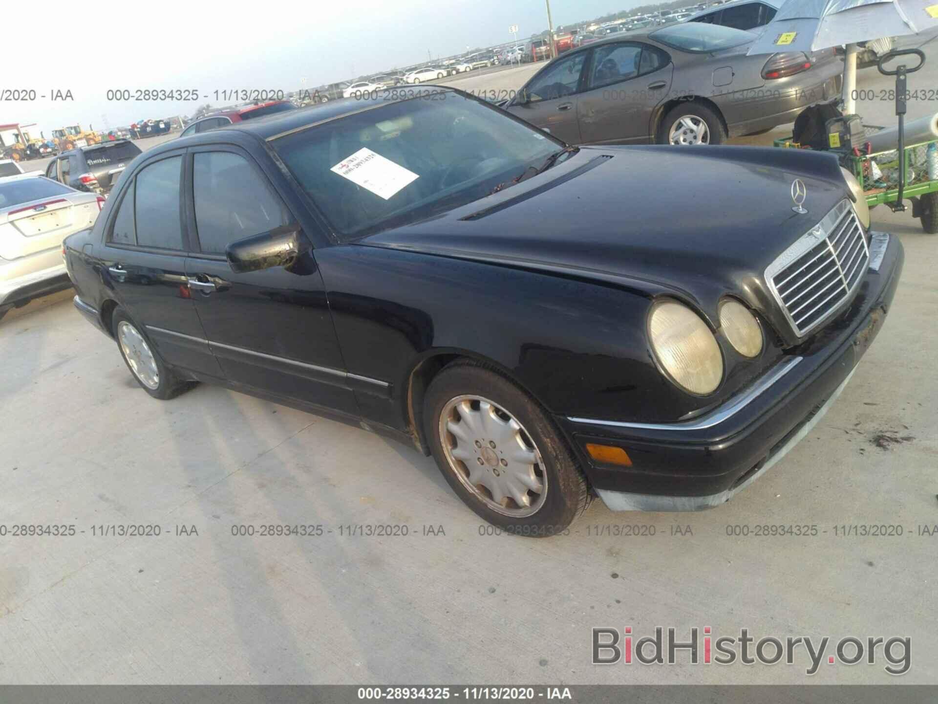 Photo WDBJF55F9VA337876 - MERCEDES-BENZ E-CLASS 1997