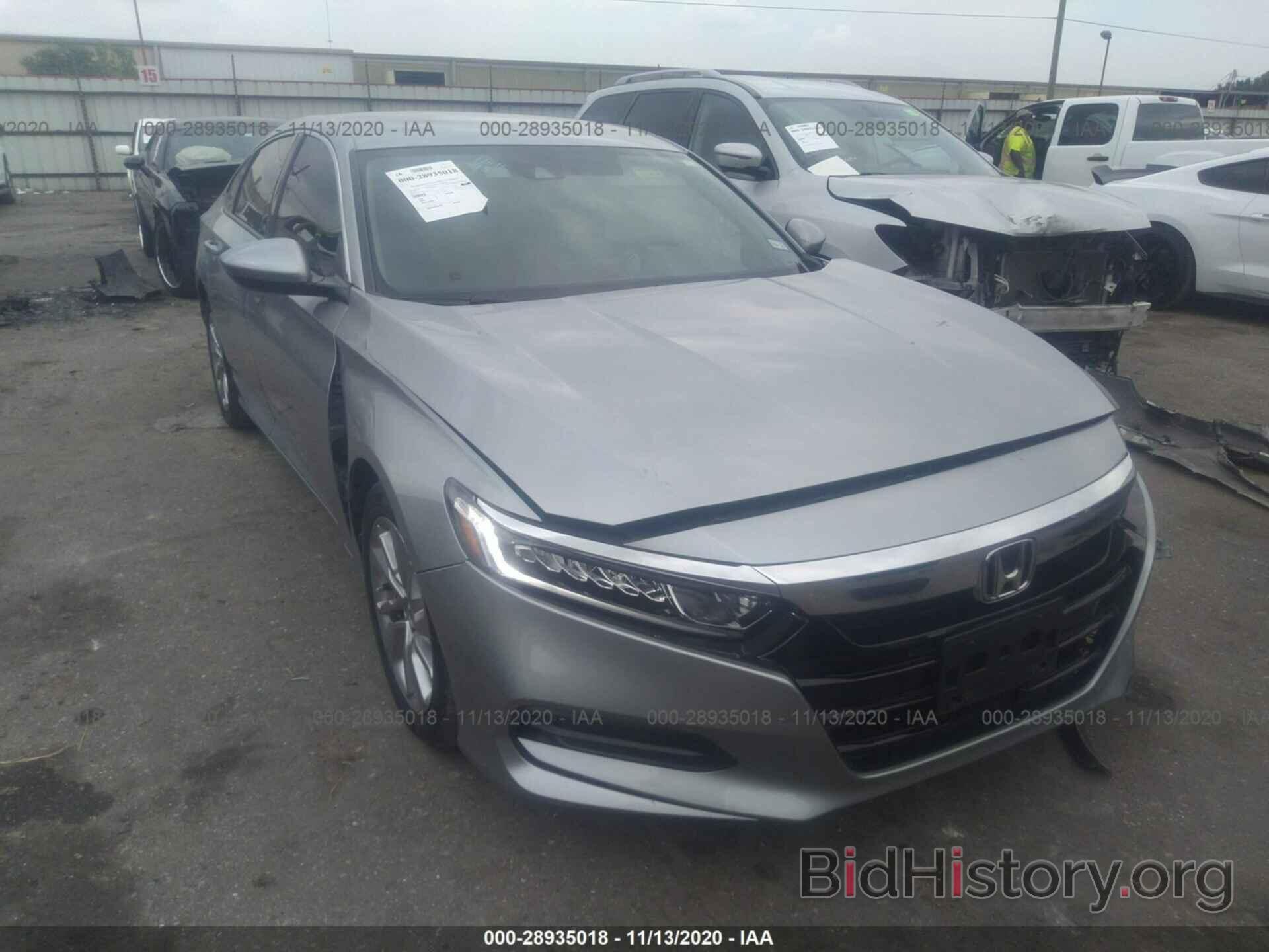 Photo 1HGCV1F17JA234671 - HONDA ACCORD SEDAN 2018