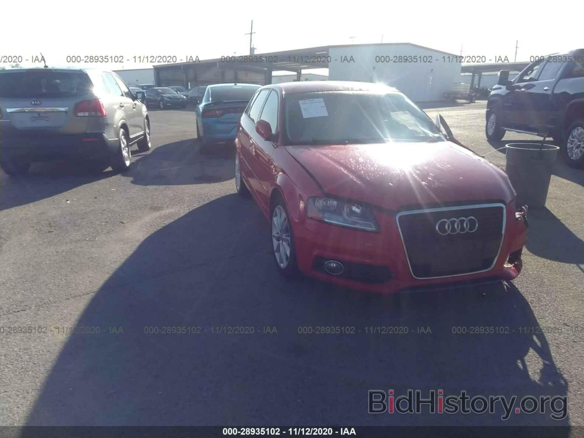 Фотография WAUBJBFM3CA033730 - AUDI A3 2012