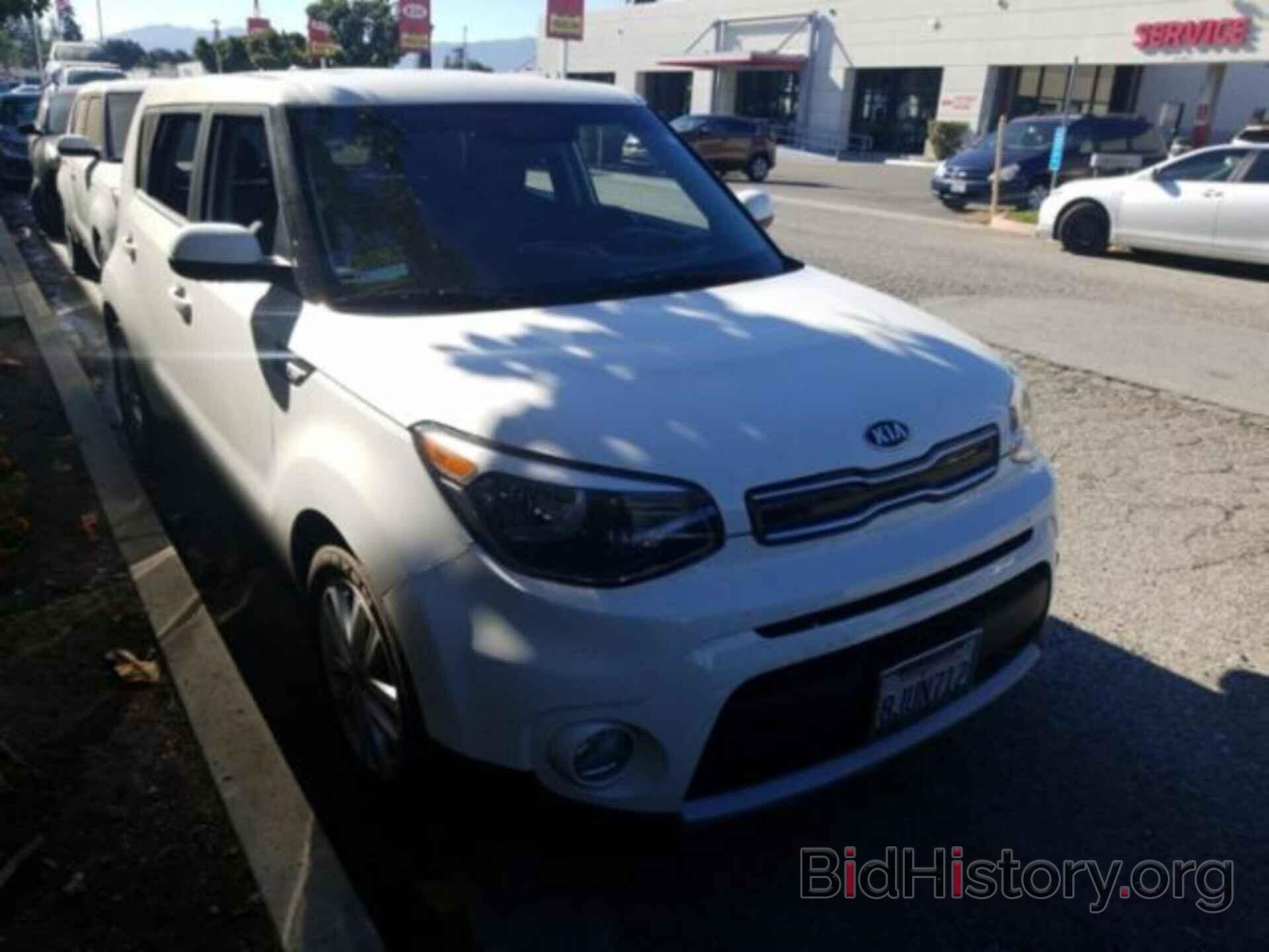 Photo KNDJP3A51K7017265 - KIA SOUL 2019