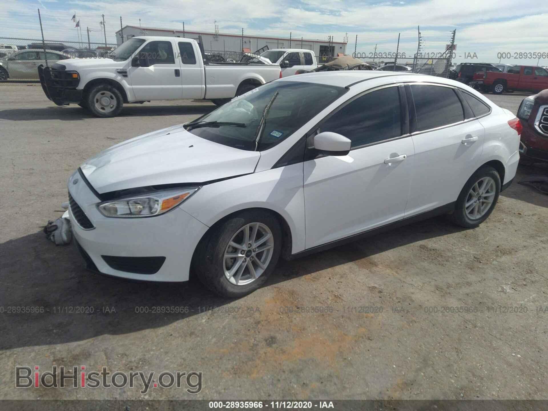 2018 FORD FOCUS - VIN: 1FADP3F21JL277656 - Фото 2