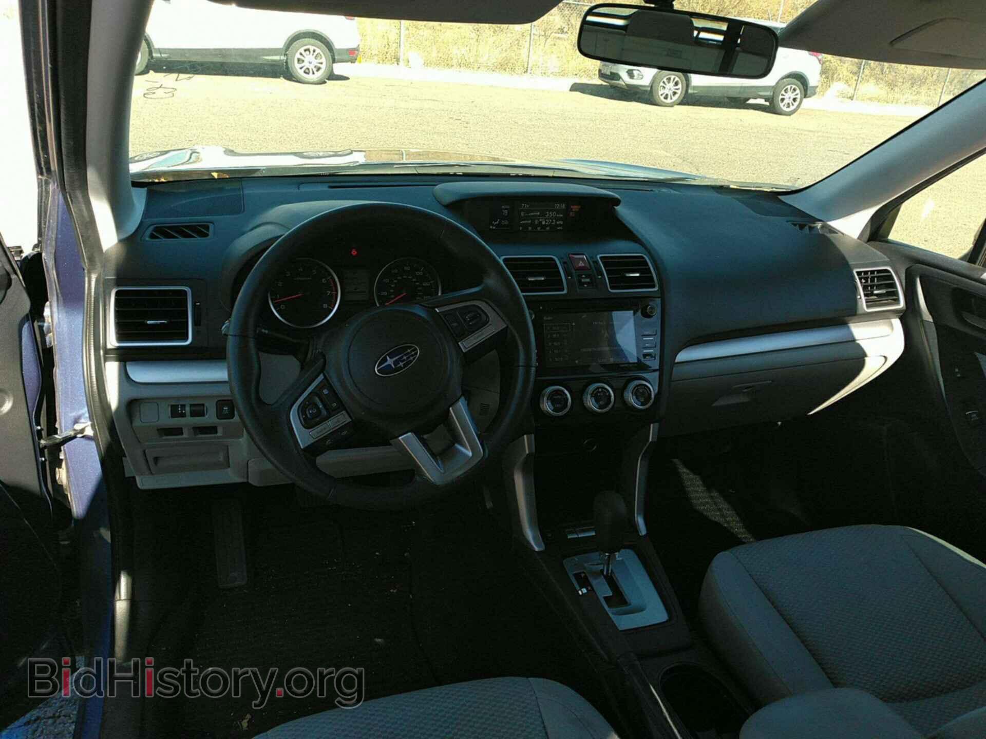 2018 SUBARU FORESTER - VIN: JF2SJAEC0JH513090 - Фото 9