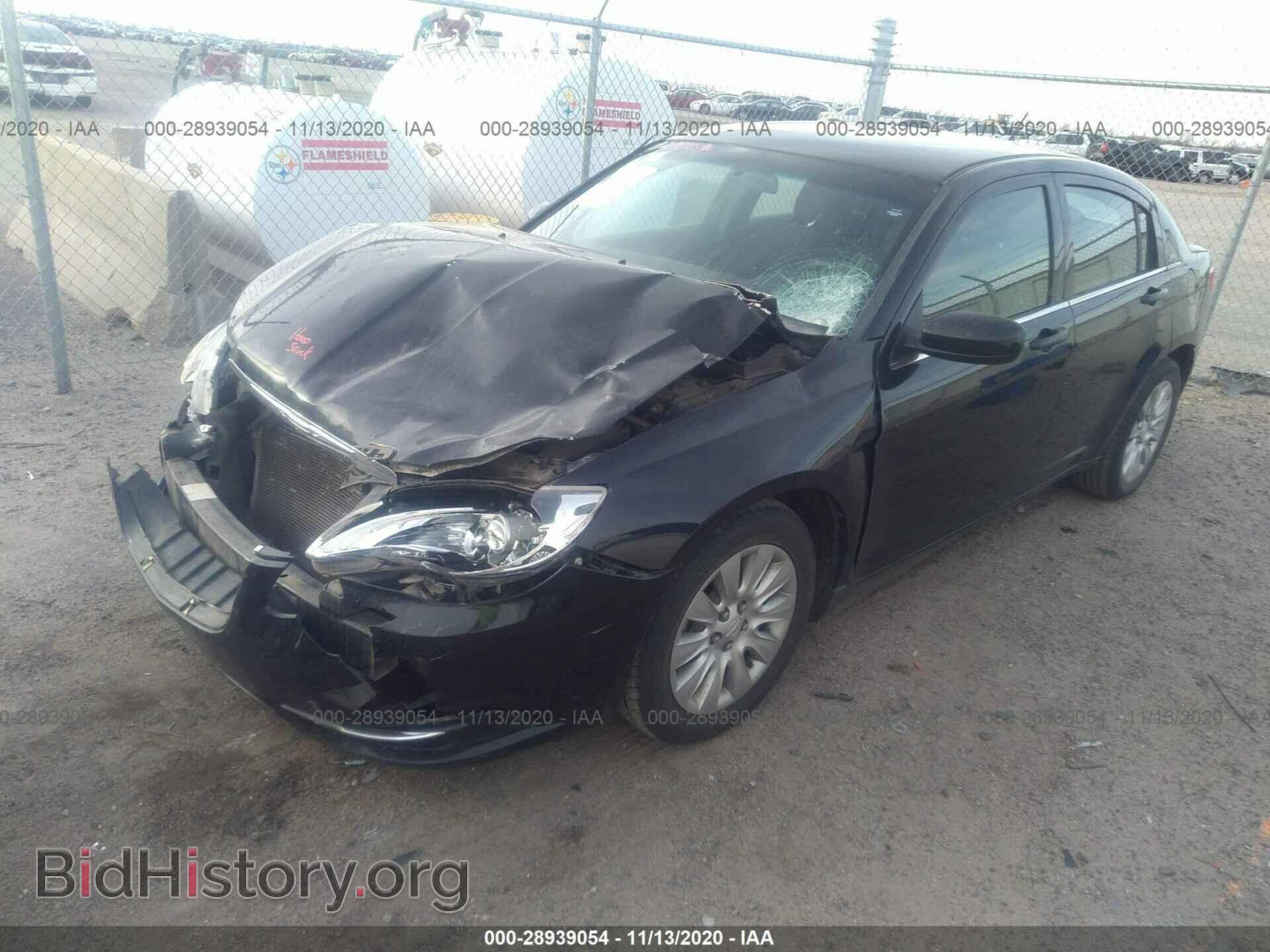 2014 CHRYSLER 200 - VIN: 1C3CCBAB4EN212379 - Photo 2