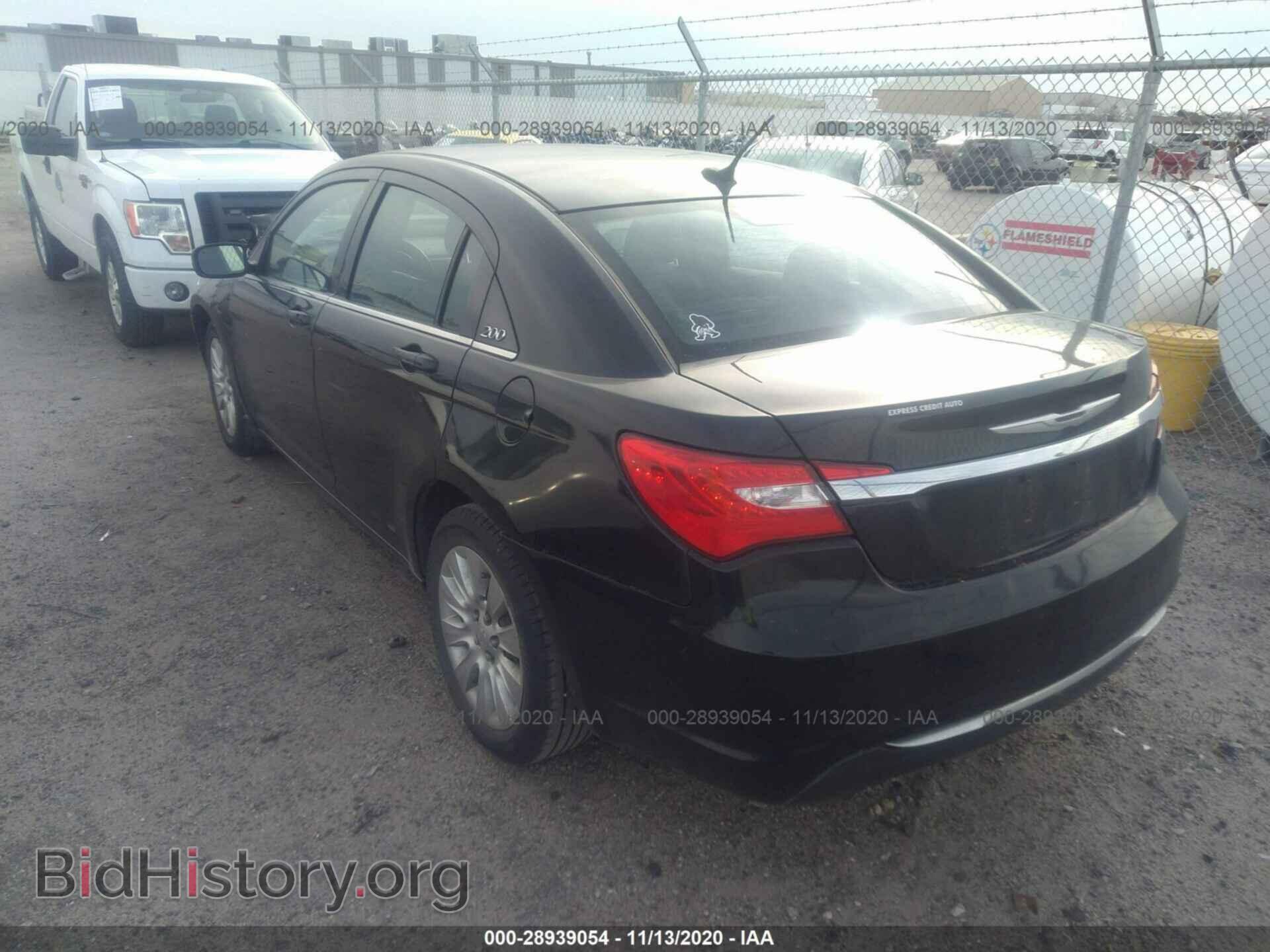 2014 CHRYSLER 200 - VIN: 1C3CCBAB4EN212379 - Photo 3