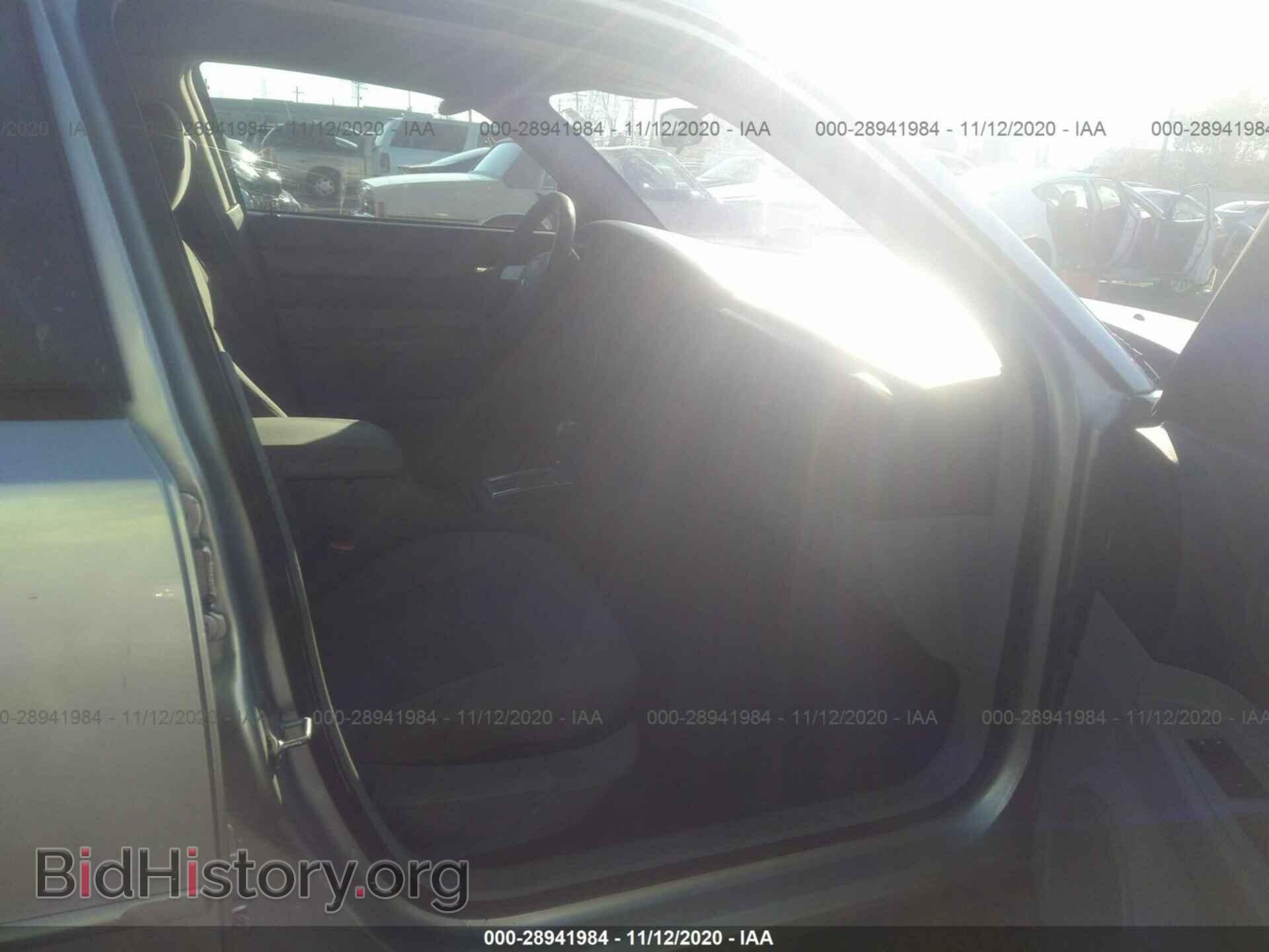 2010 DODGE CHARGER - VIN: 2B3CA3CV5AH196907 - Фото 8