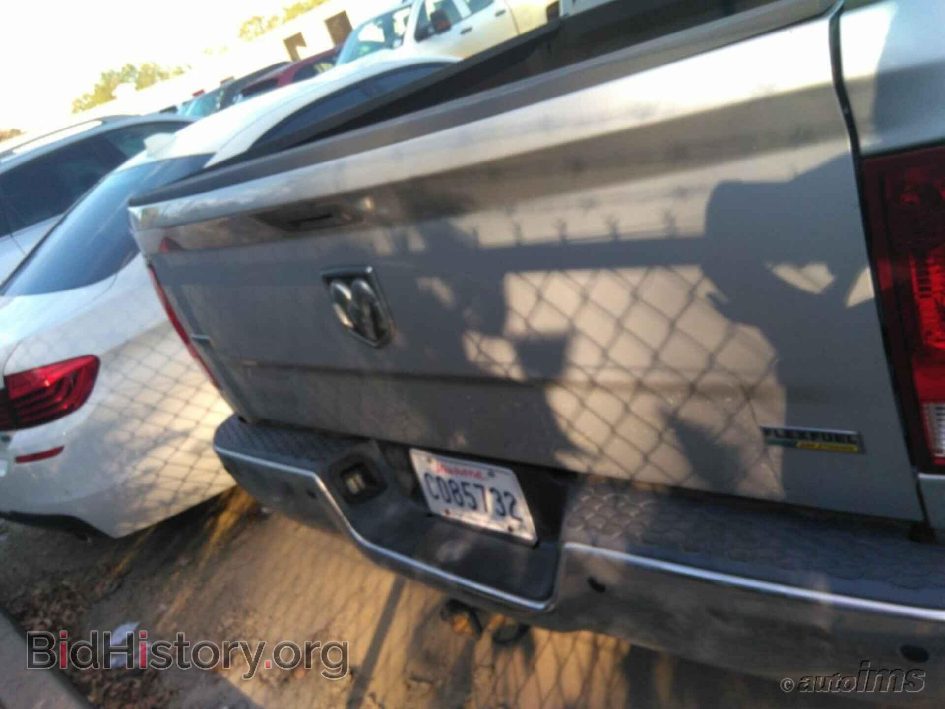 2011 RAM 1500 - VIN: 1D7RB1CP8BS696085 - Photo 6