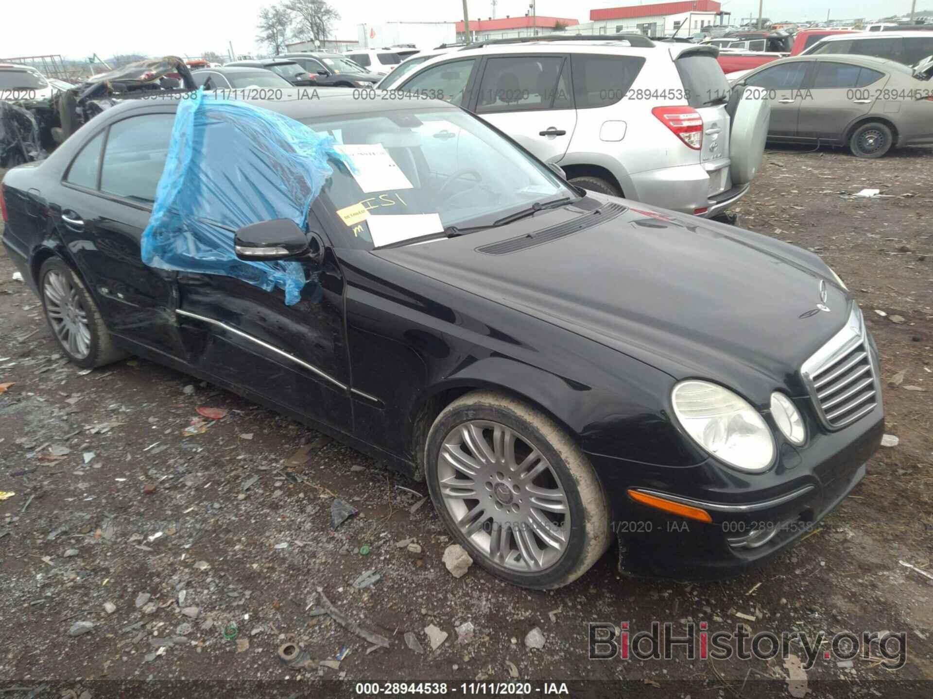 Photo WDBUF56X98B191479 - MERCEDES-BENZ E-CLASS 2008