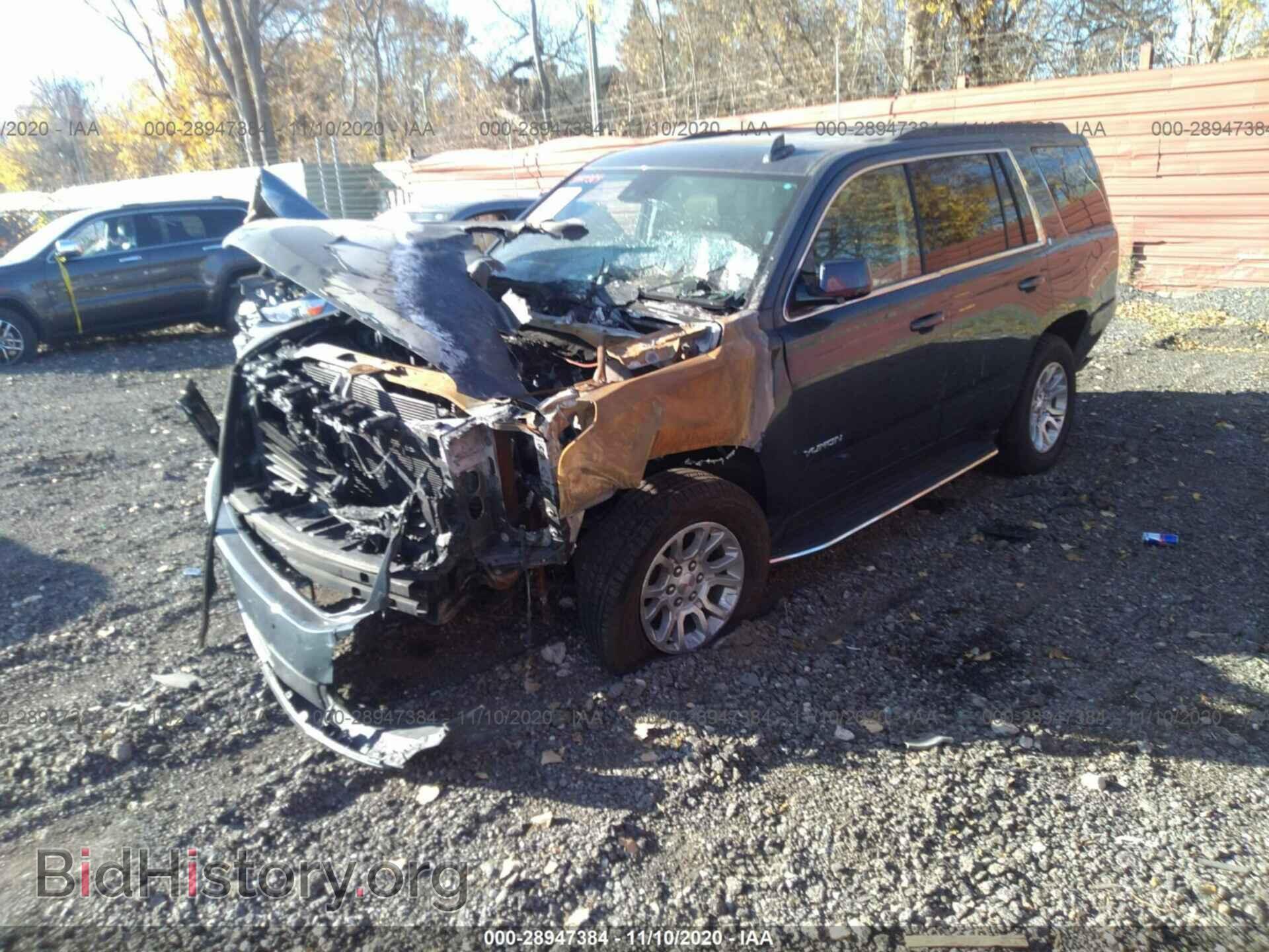 2020 GMC YUKON - VIN: 1GKS2BKC8LR268658 - Photo 2