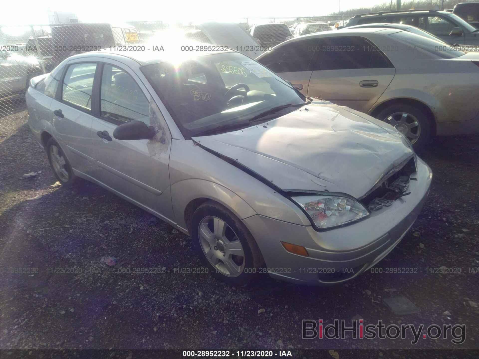 Photo 1FAFP34N45W221527 - FORD FOCUS 2005