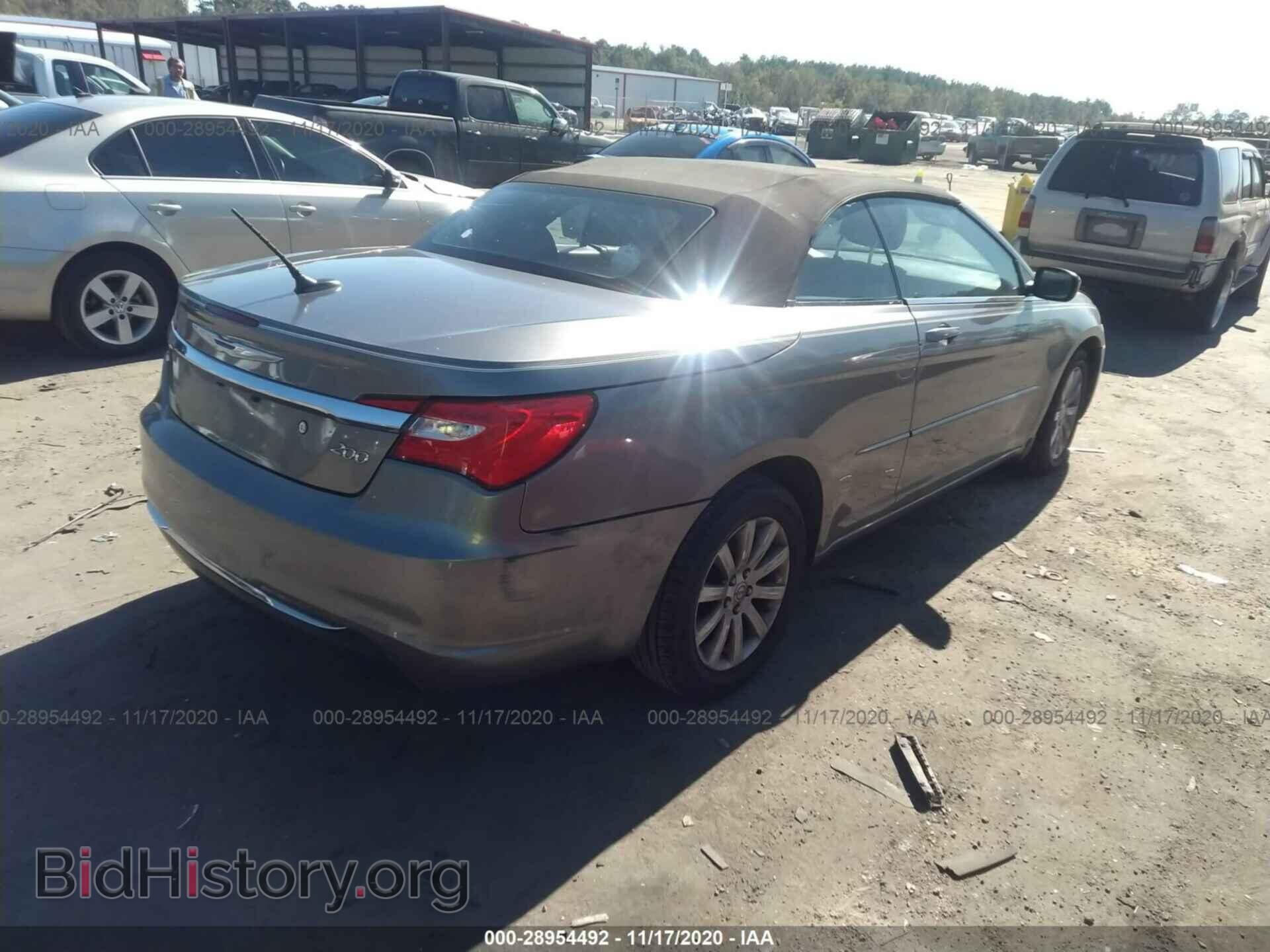 2013 CHRYSLER 200 - VIN: 1C3BCBEB9DN635396 - Photo 4