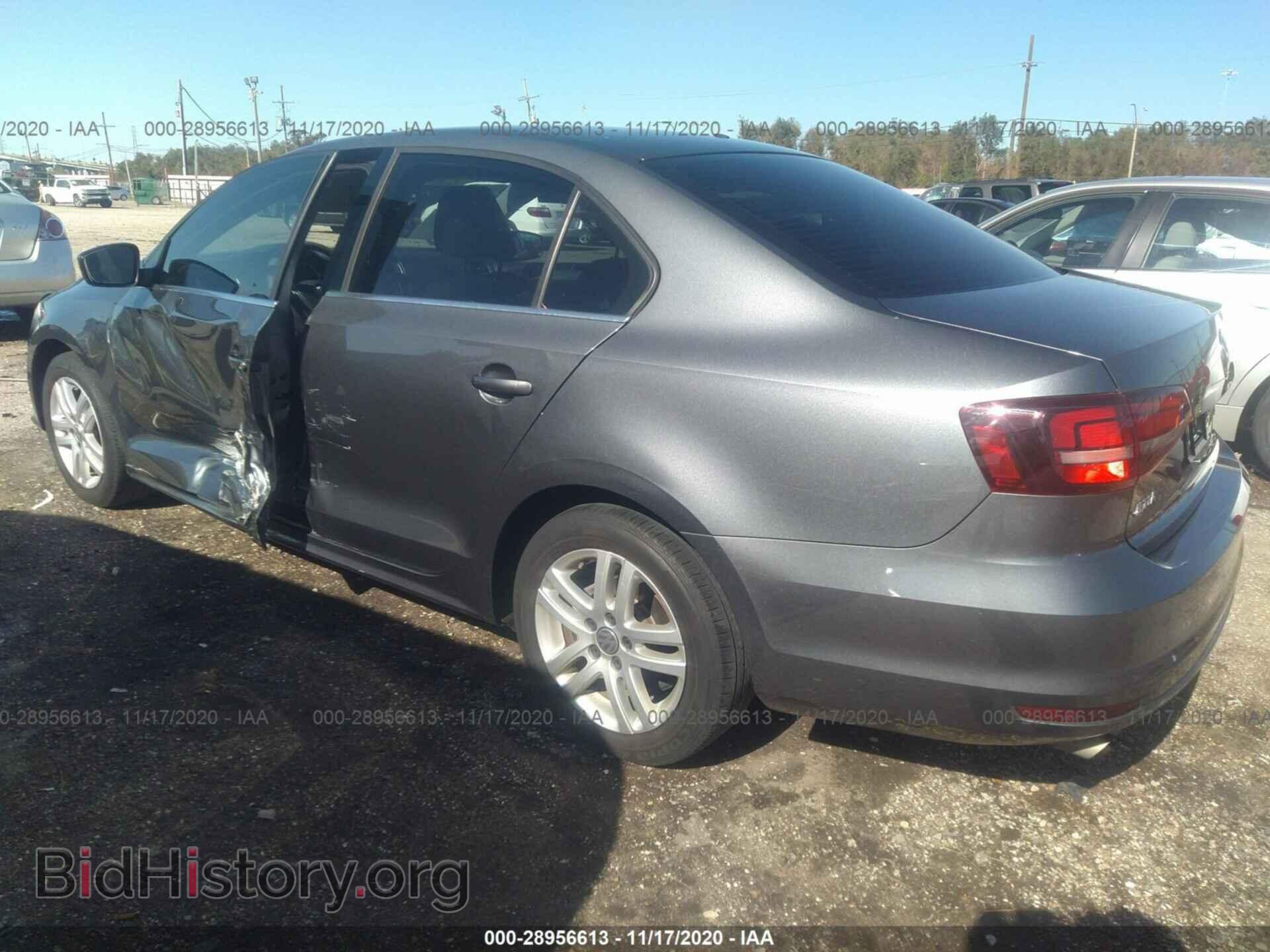 2017 VOLKSWAGEN JETTA - VIN: 3VW2B7AJ1HM211720 - Фото 3