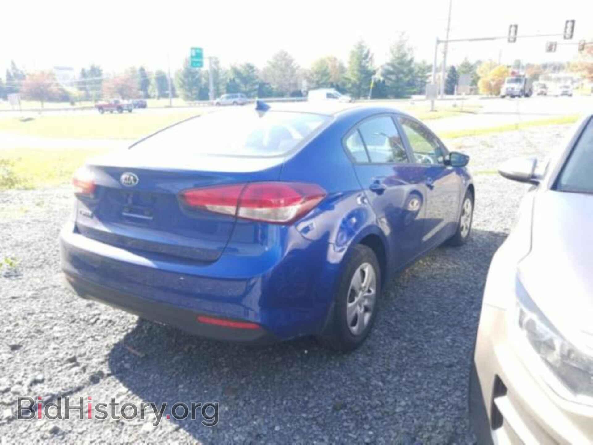 2017 KIA FORTE - VIN: 3KPFK4A71HE065661 - Photo 4