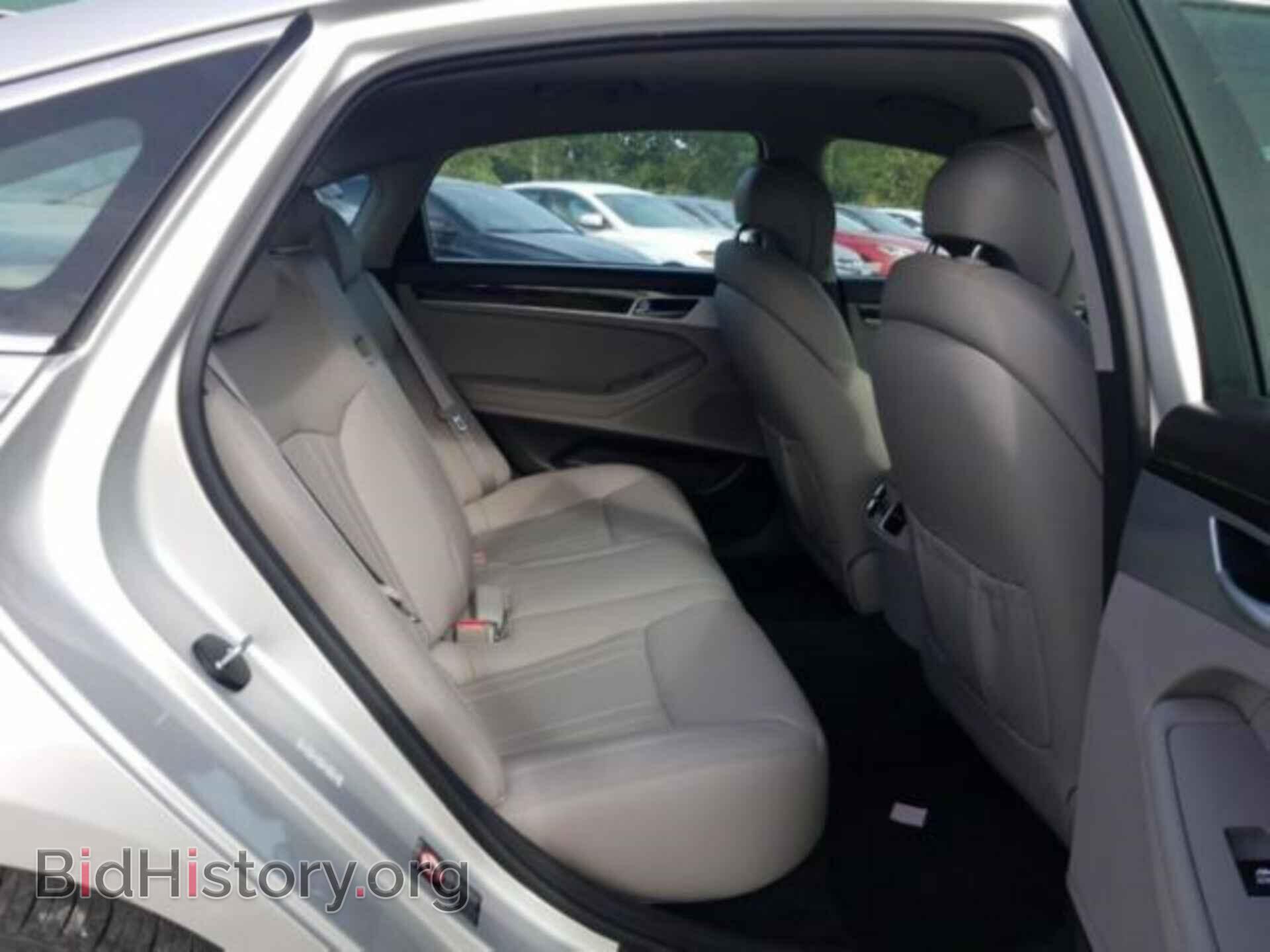 2017 GENESIS G80 - VIN: KMHGN4JE8HU194939 - Фото 12