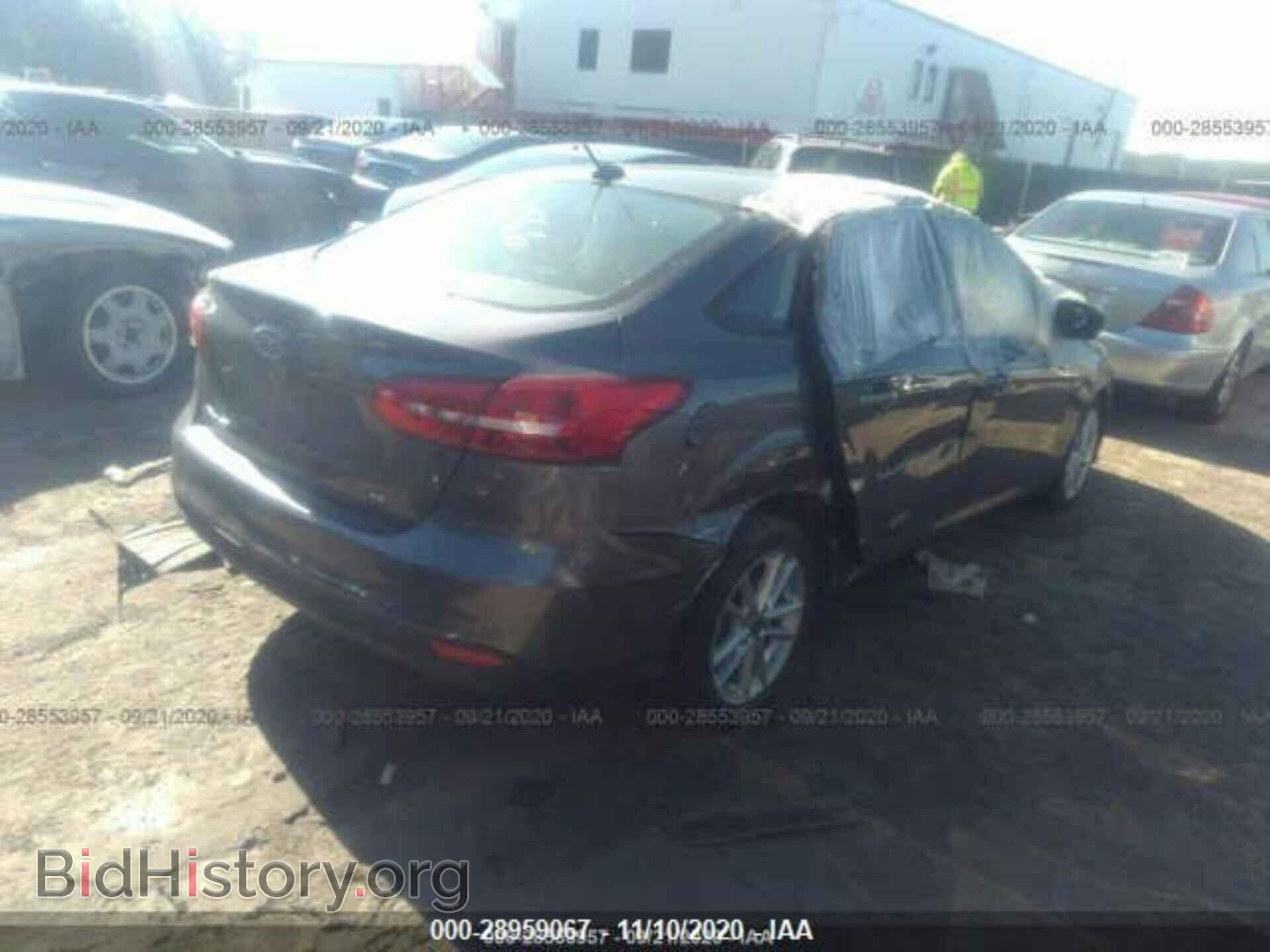 2016 FORD FOCUS - VIN: 1FADP3F2XGL232952 - Photo 4