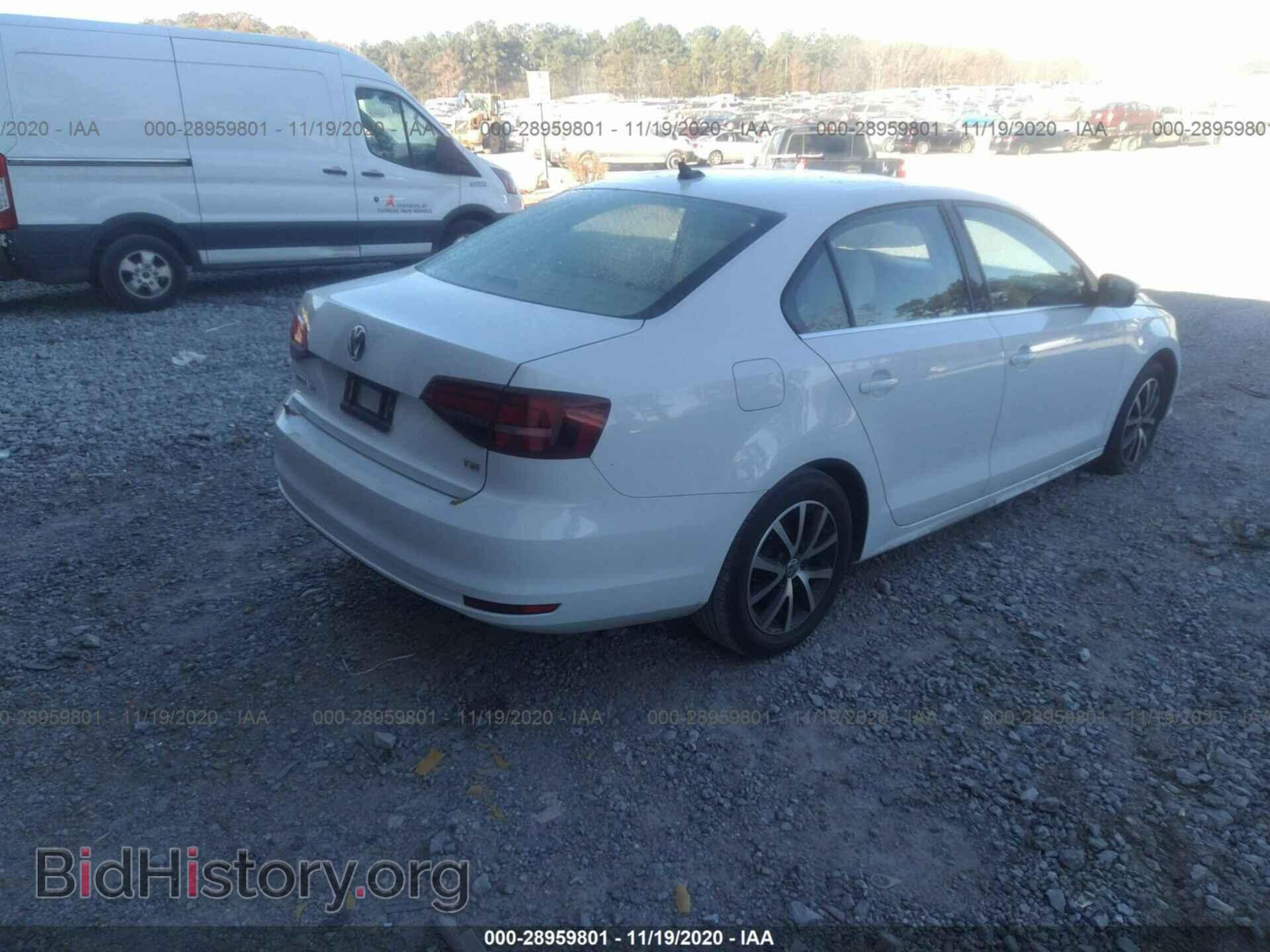 2017 VOLKSWAGEN JETTA - VIN: 3VWDB7AJ7HM204859 - Фото 4