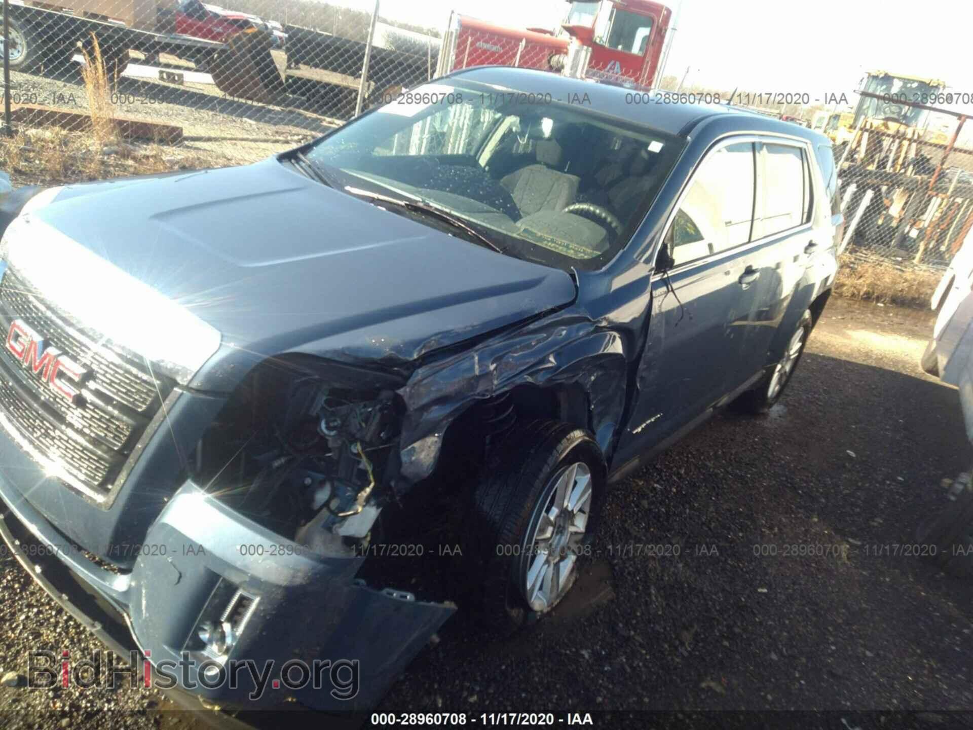 2011 GMC TERRAIN - VIN: 2CTALMEC1B6471045 - Photo 2