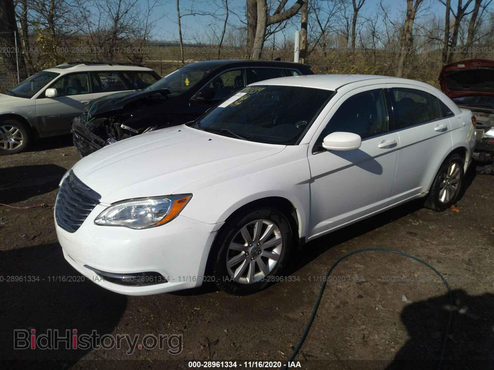 2012 CHRYSLER 200 - VIN: 1C3CCBBB5CN105255 - Фото 2