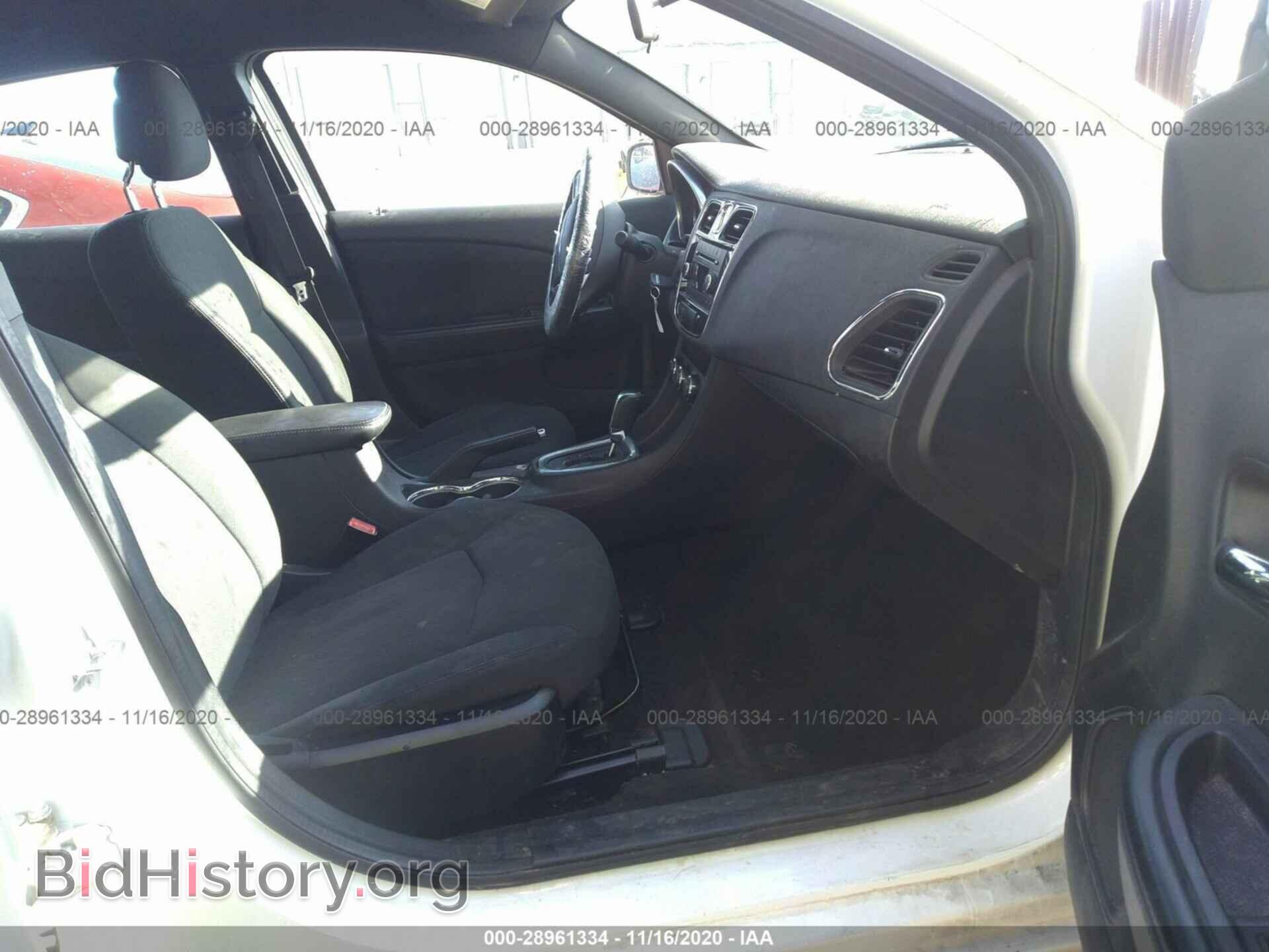 2012 CHRYSLER 200 - VIN: 1C3CCBBB5CN105255 - Фото 5