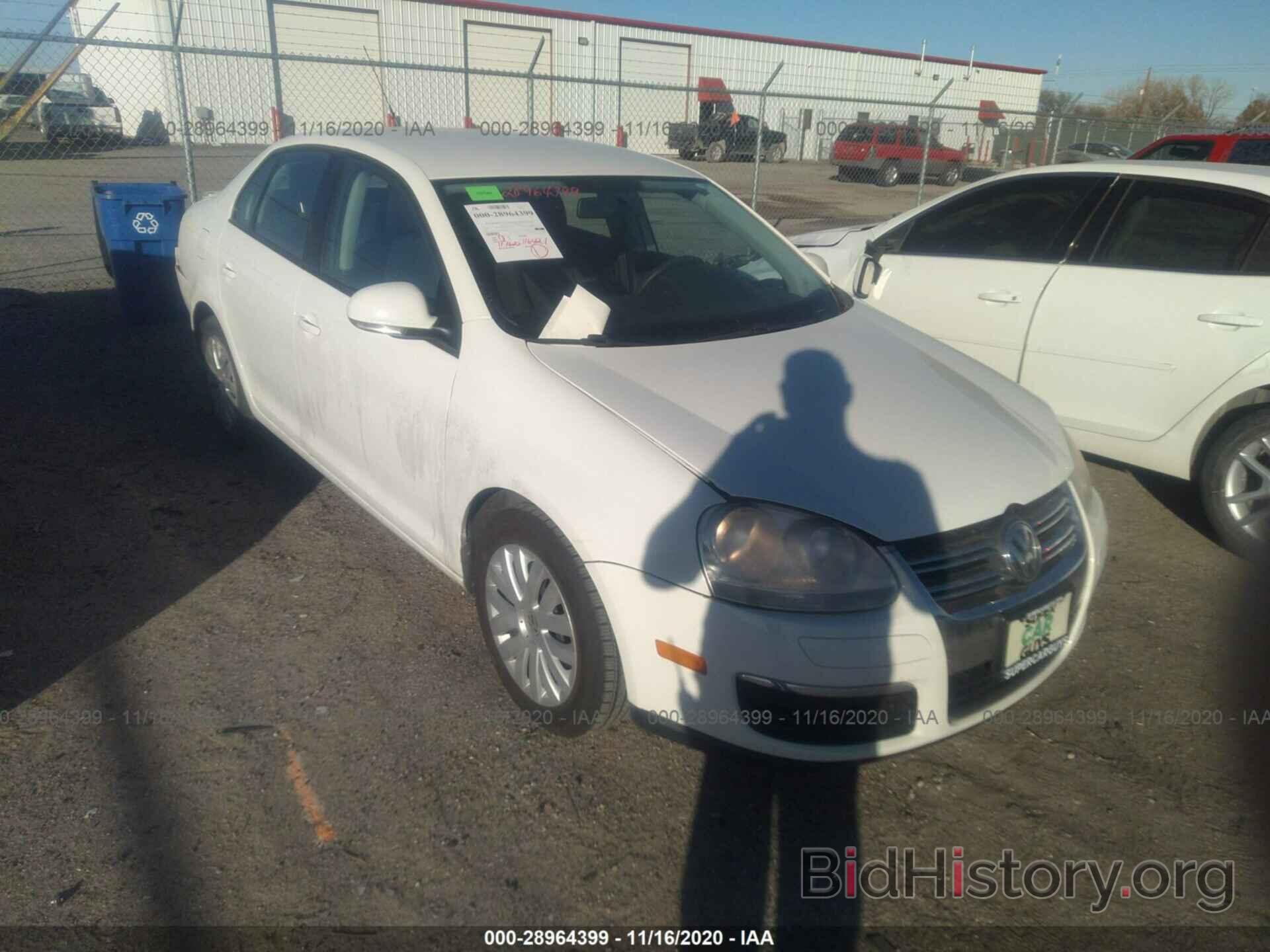 Photo 3VWJZ7AJ6AM003913 - VOLKSWAGEN JETTA SEDAN 2010