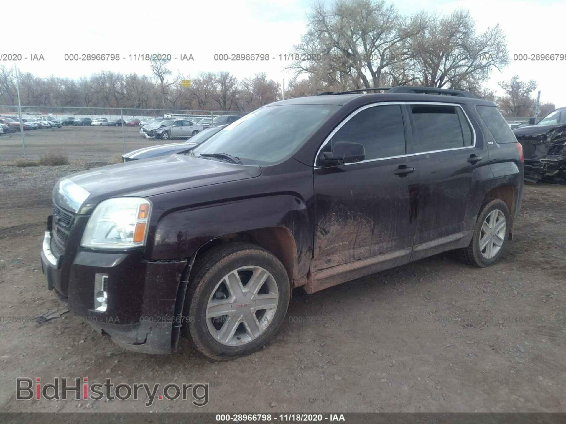 2011 GMC TERRAIN - VIN: 2CTFLVEC7B6395374 - Photo 2