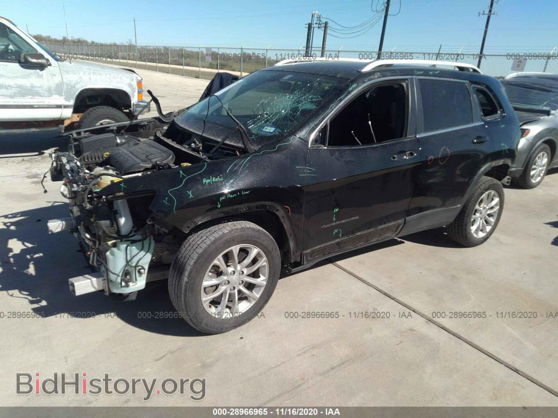2019 JEEP CHEROKEE - VIN: 1C4PJLCB8KD240984 - Фото 2