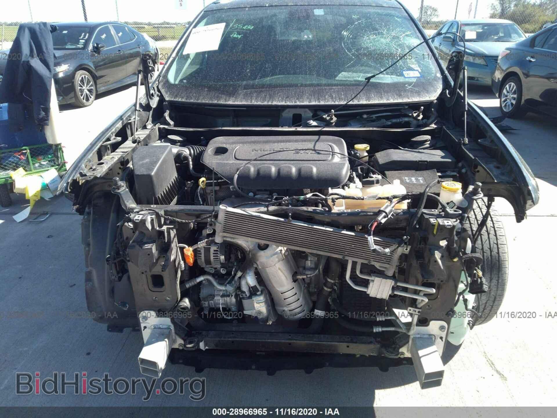 2019 JEEP CHEROKEE - VIN: 1C4PJLCB8KD240984 - Фото 6