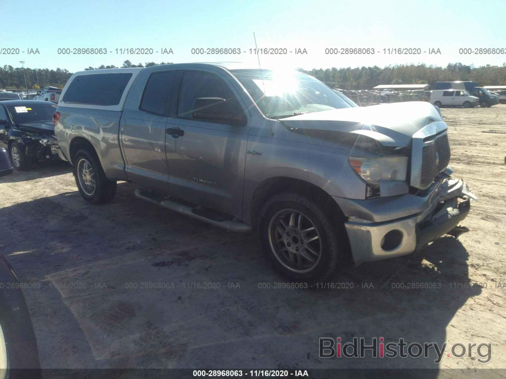 Photo 5TFRM5F11BX026352 - TOYOTA TUNDRA 2WD TRUCK 2011