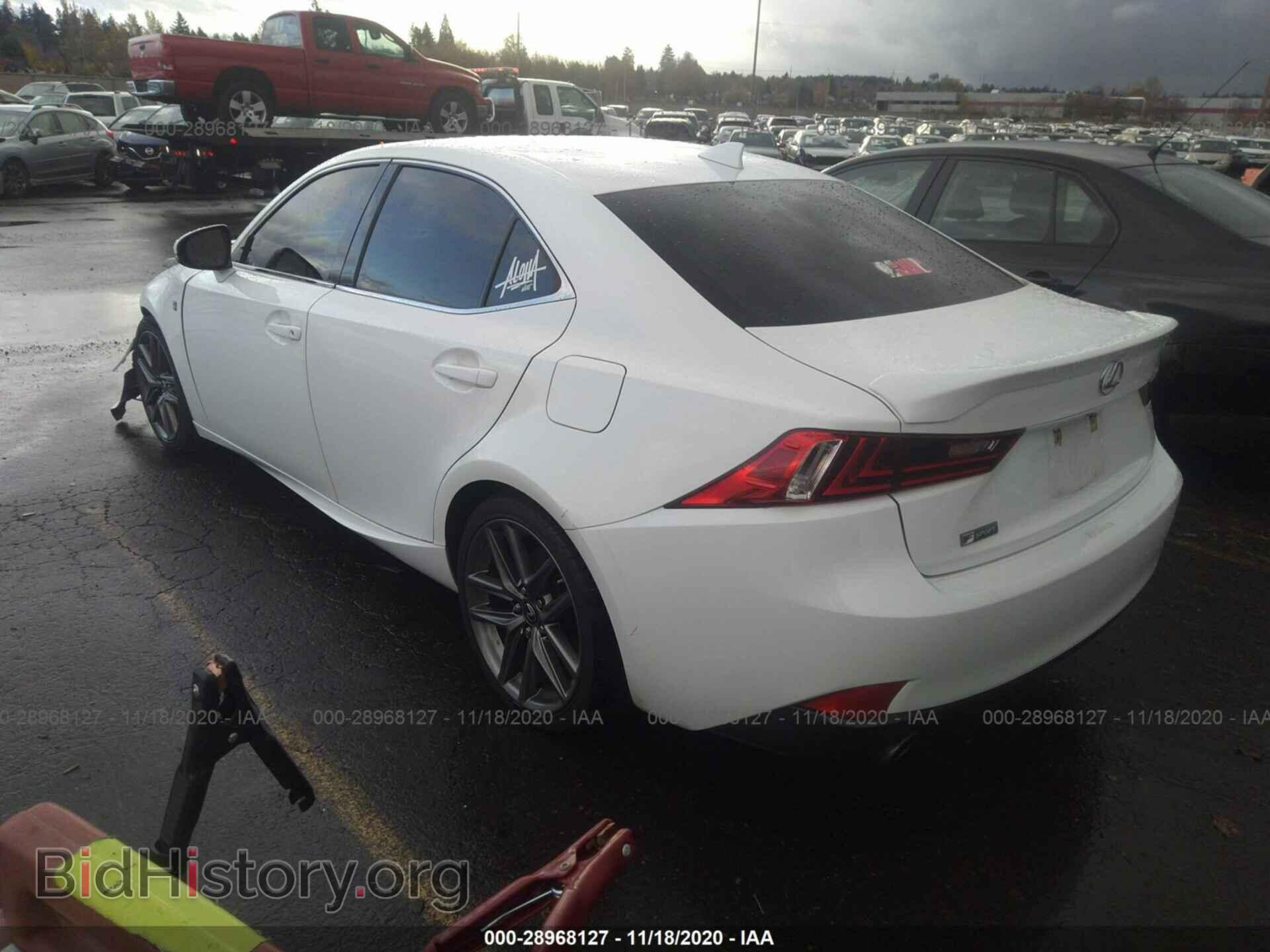 2016 LEXUS IS 200T - VIN: JTHBA1D2XG5016015 - Фото 3