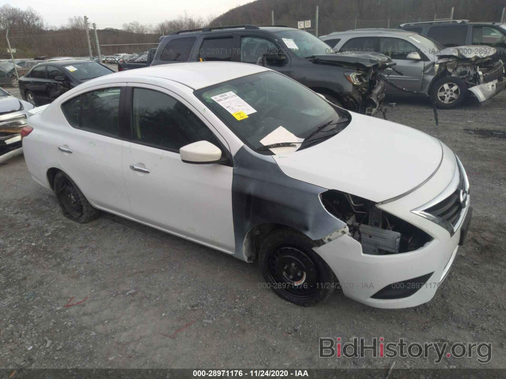 Photo 3N1CN7AP5JK392330 - NISSAN VERSA SEDAN 2018