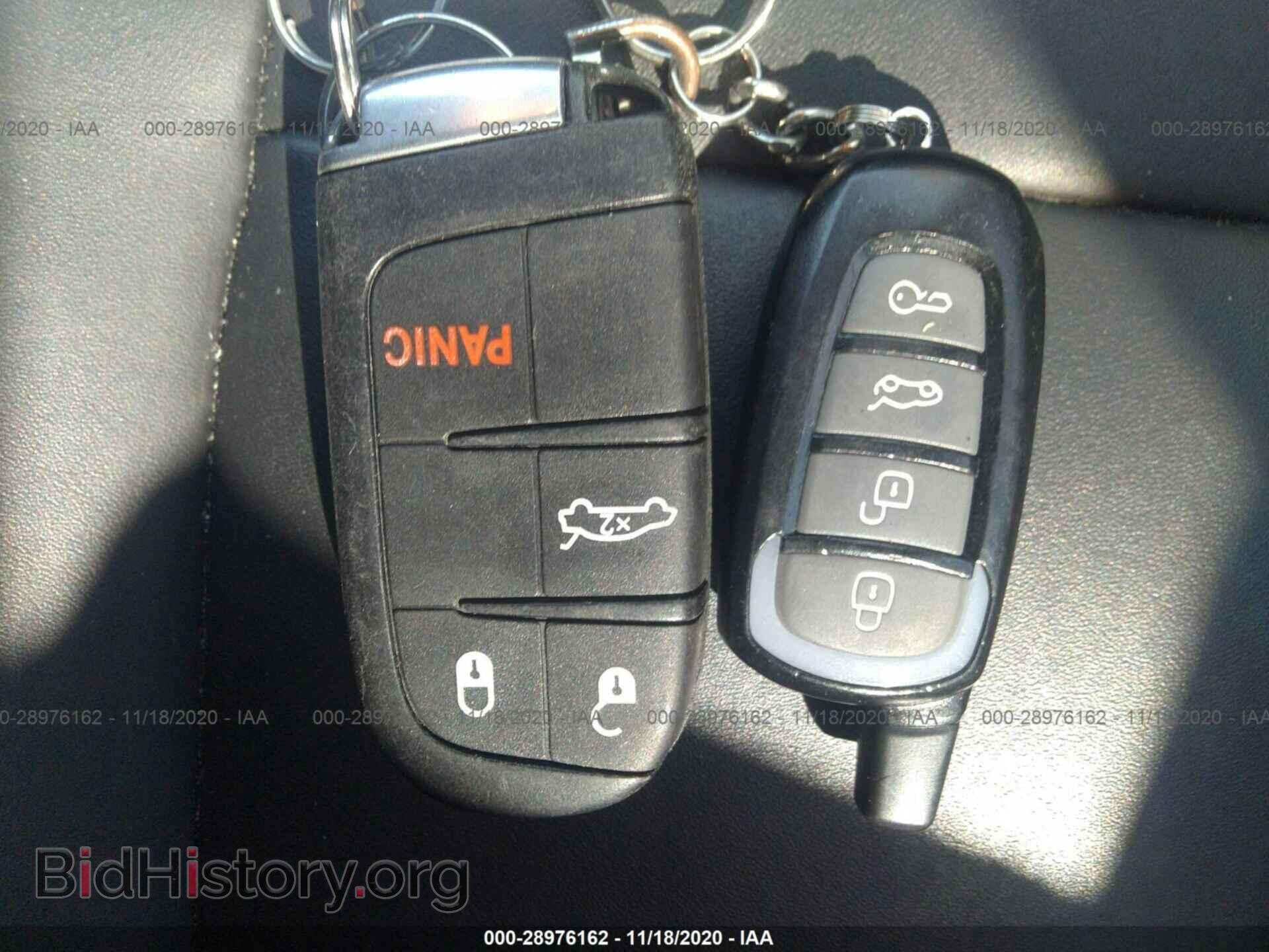 2016 CHRYSLER 200 - VIN: 1C3CCCAB4GN182342 - Фото 11