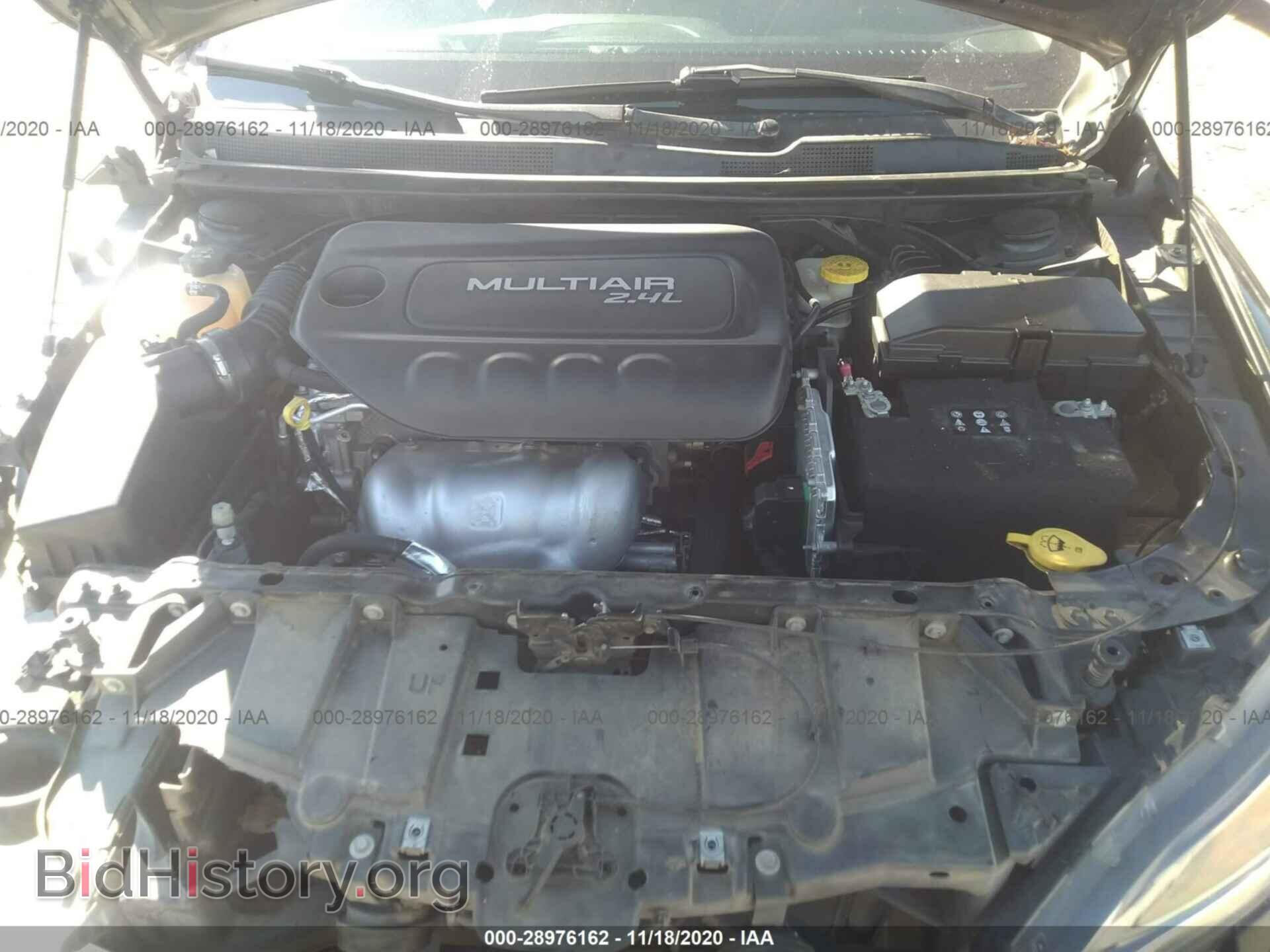 2016 CHRYSLER 200 - VIN: 1C3CCCAB4GN182342 - Фото 10