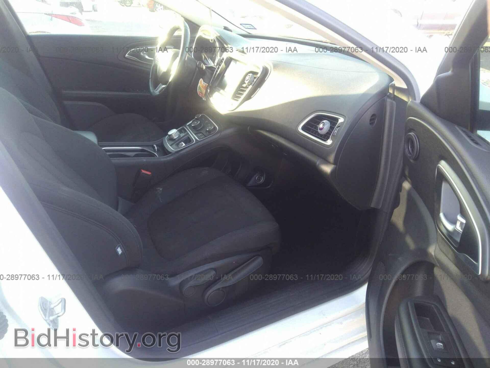 2016 CHRYSLER 200 - VIN: 1C3CCCAB2GN129395 - Фото 5