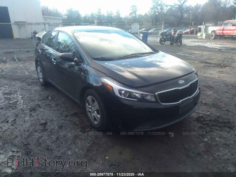 2017 Kia FORTE LX (VIN 3KPFK4A79HE086452) — фото 1 из 11, IAAI, повреждение: задняя часть