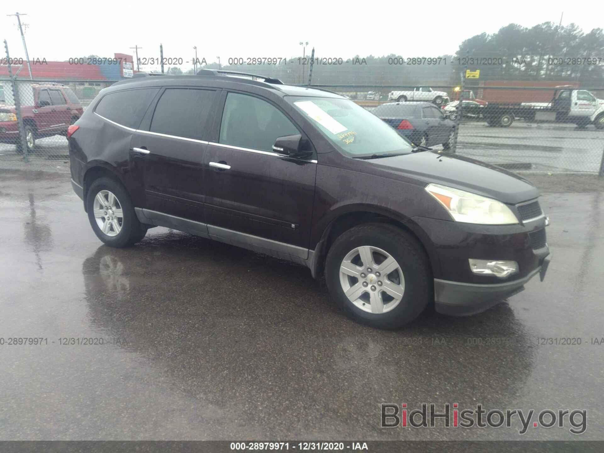 Photo 1GNLVFED0AS107981 - CHEVROLET TRAVERSE 2010