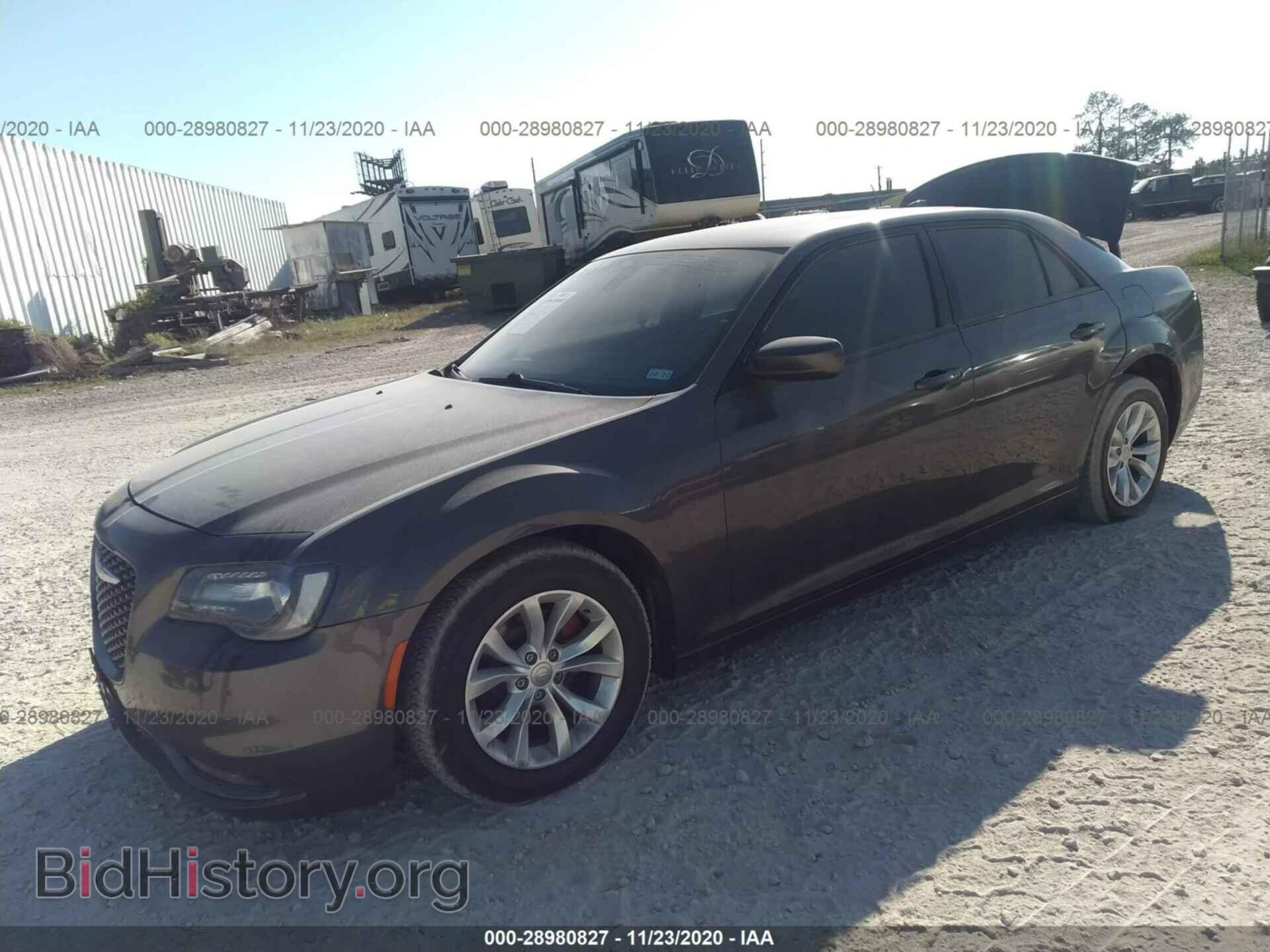 2016 CHRYSLER 300 - VIN: 2C3CCABG9GH135587 - Фото 2