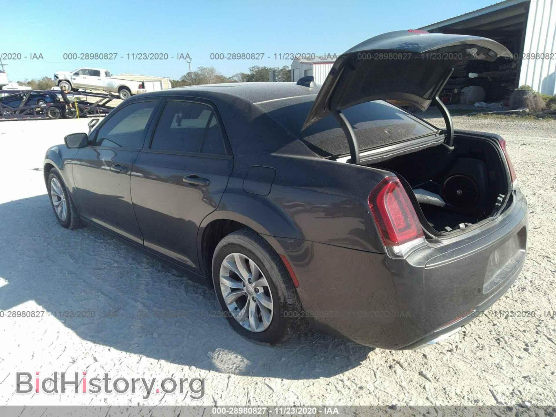 2016 CHRYSLER 300 - VIN: 2C3CCABG9GH135587 - Фото 3