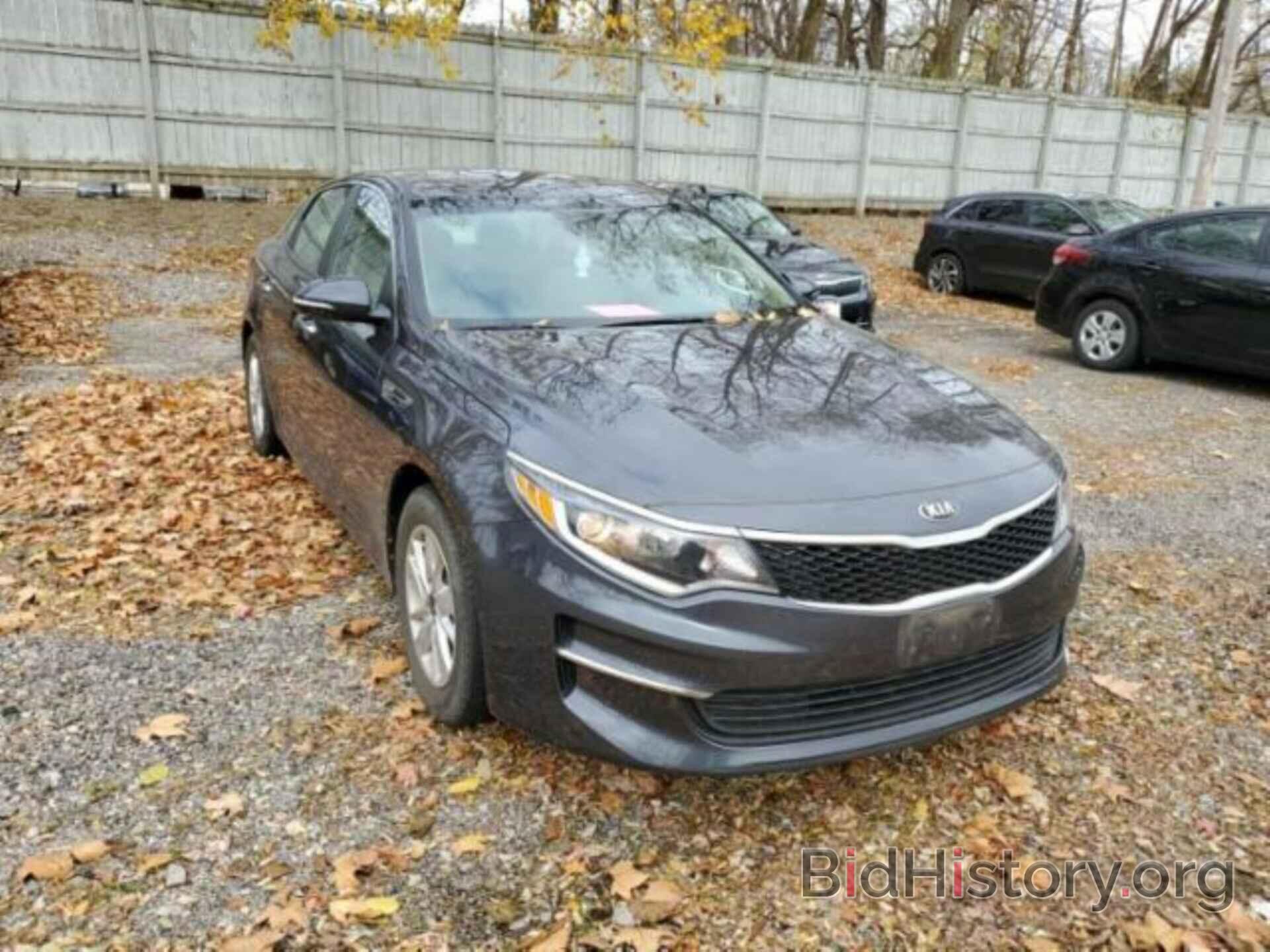 Photo 5XXGT4L38HG135675 - KIA OPTIMA 2017