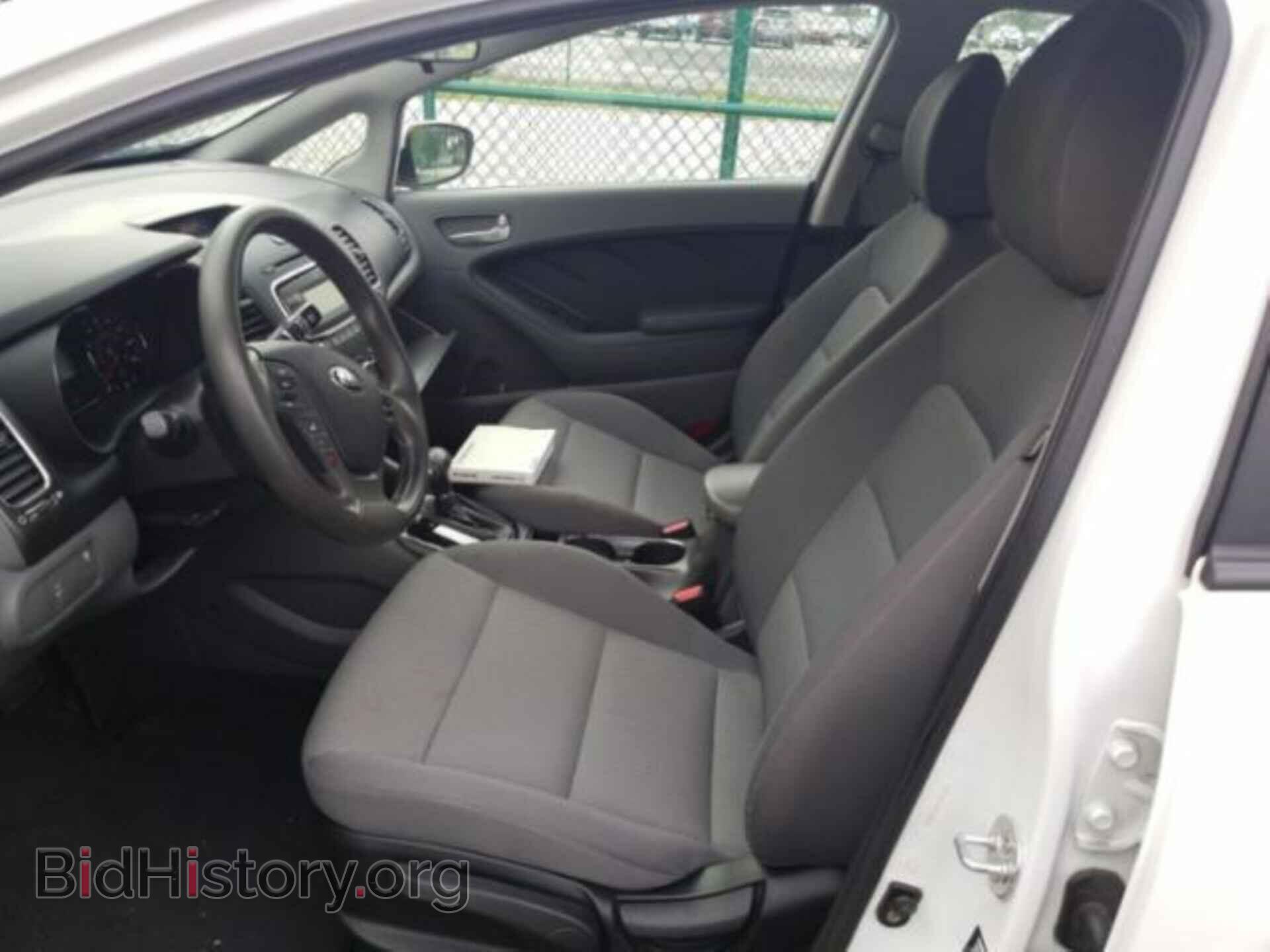 2017 KIA FORTE - VIN: 3KPFK4A74HE108356 - Фото 9
