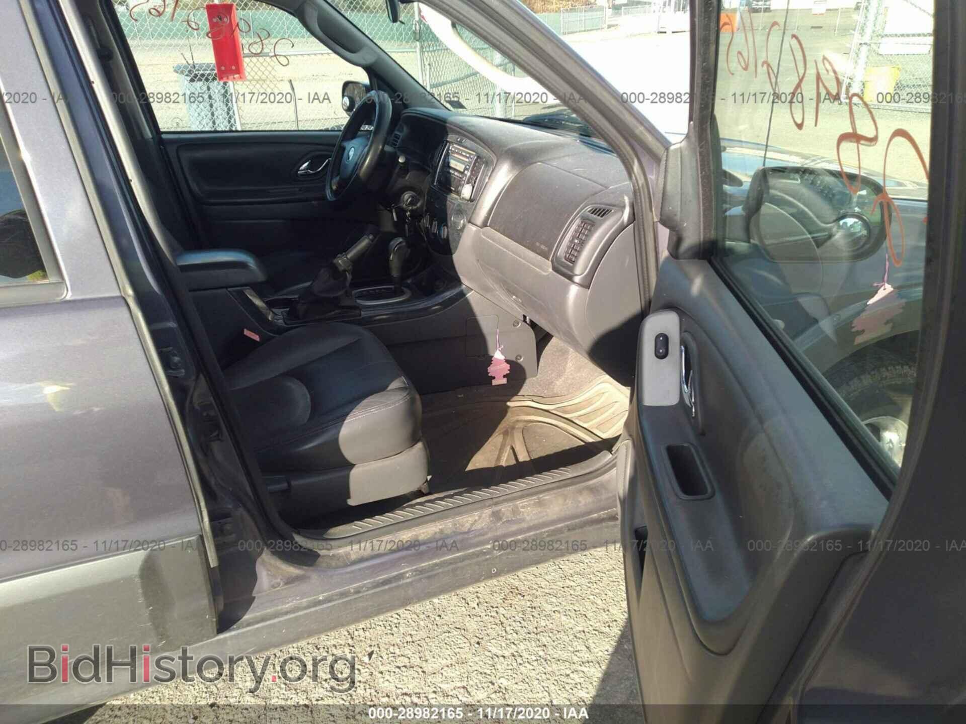 2006 MAZDA TRIBUTE - VIN: 4F2YZ06176KM27231 - Фото 5